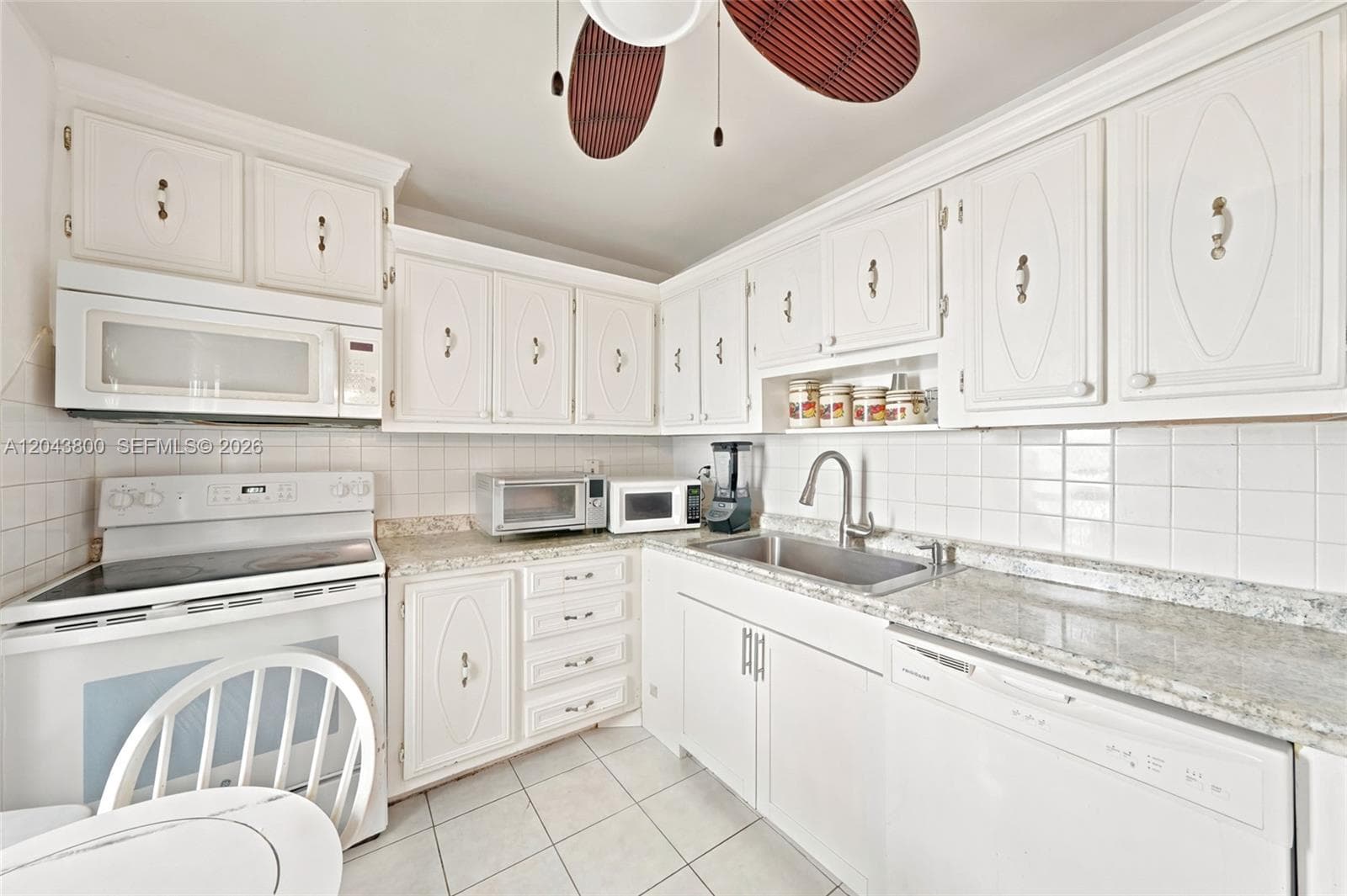 4141 NW 44th Ave # 321, Lauderdale Lakes, FL 33319 photo 4