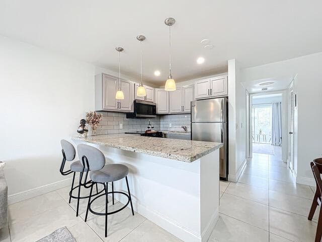 410 Chatham T, West Palm Beach, FL 33417 photo 2