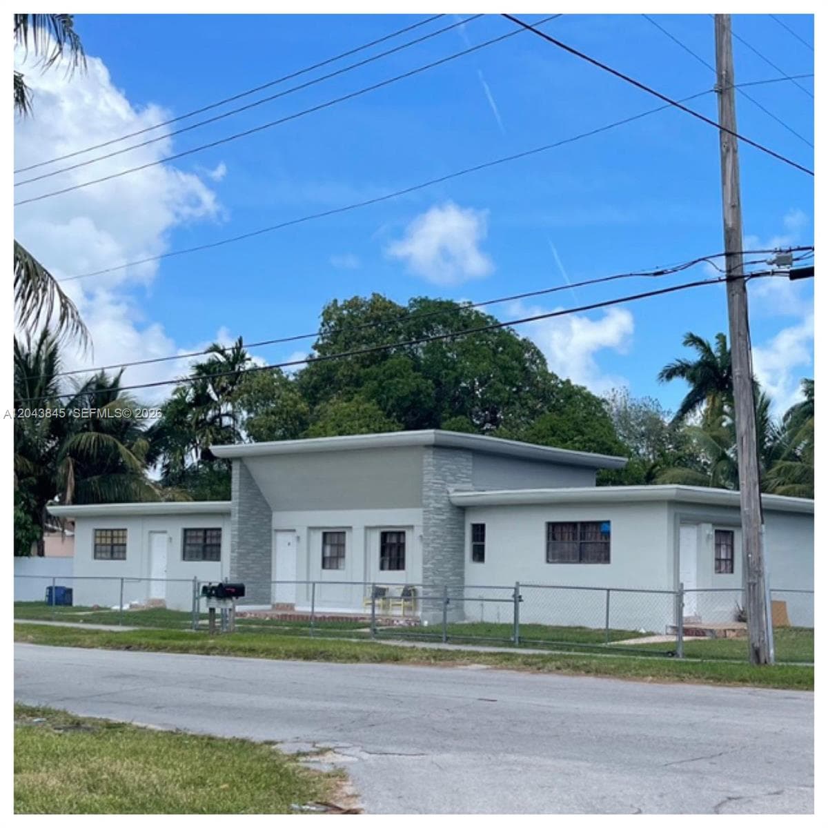 1301 NE 110th St # 3, Miami, FL 33161