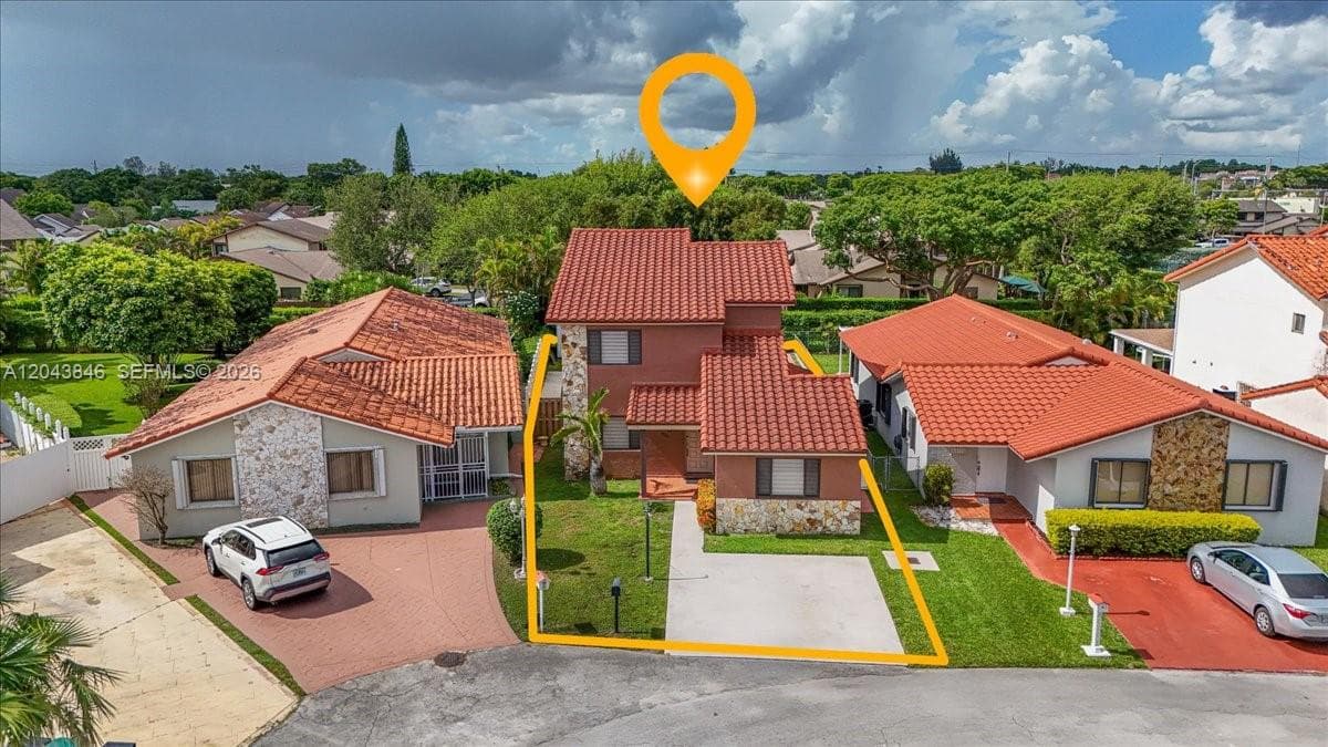 10528 SW 69th Ter, Miami, FL 33173 photo 3
