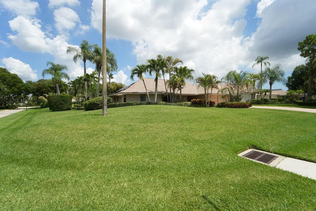 6499 Brandon Street, Palm Beach Gardens, FL 33418 photo 3