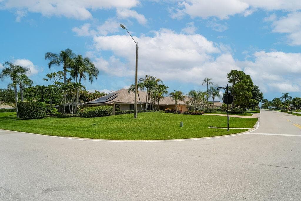 6499 Brandon Street, Palm Beach Gardens, FL 33418 photo 4