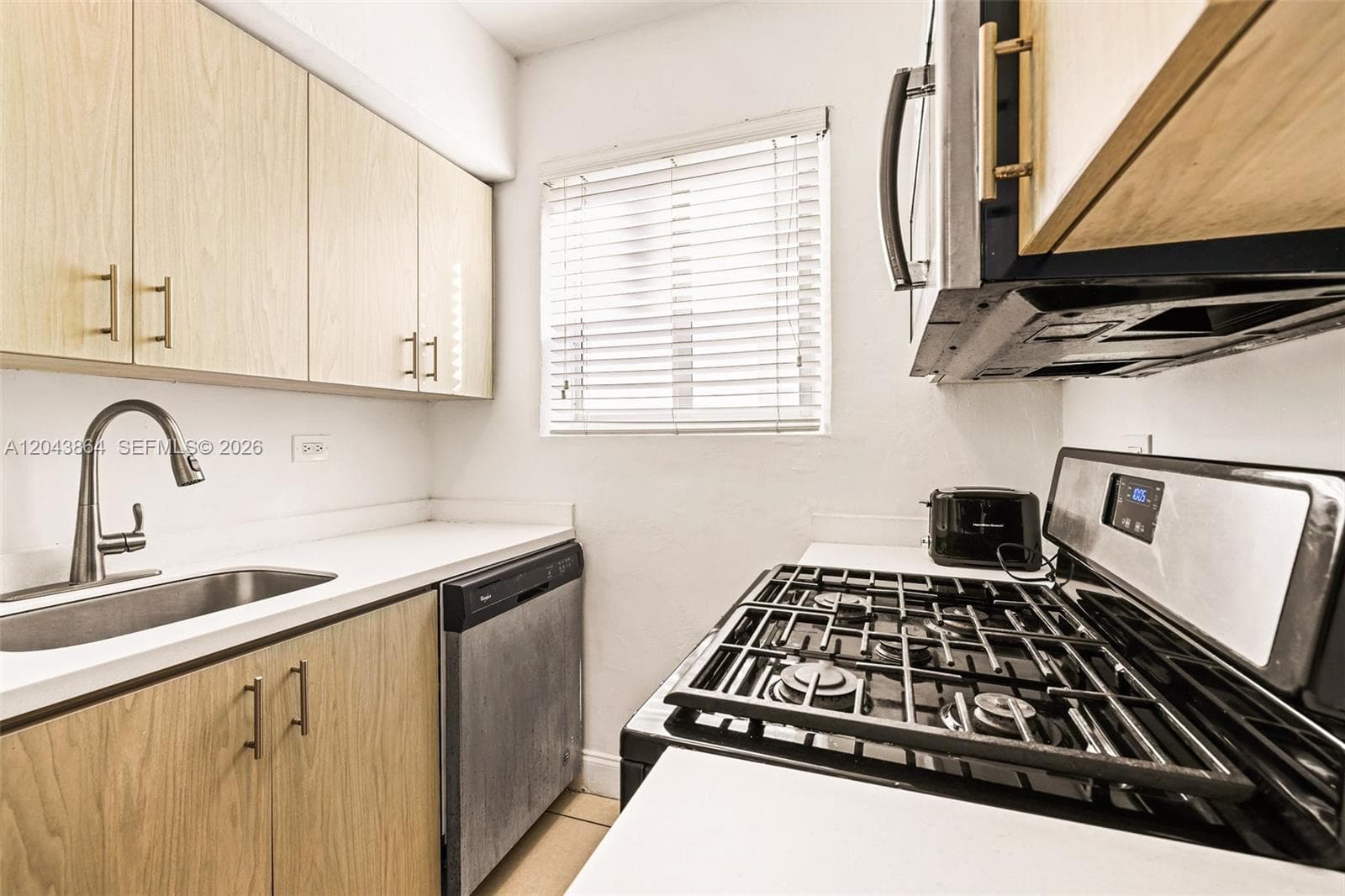 7340 Harding Ave # 16, Miami Beach, FL 33141 photo 5