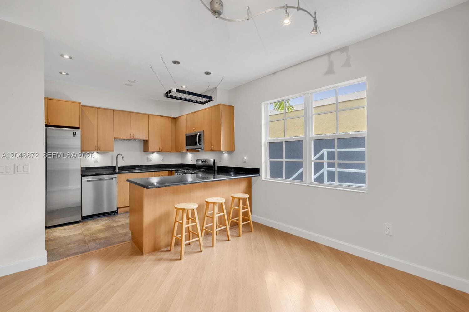 305 Jefferson Ave # 2, Miami Beach, FL 33139 photo 2