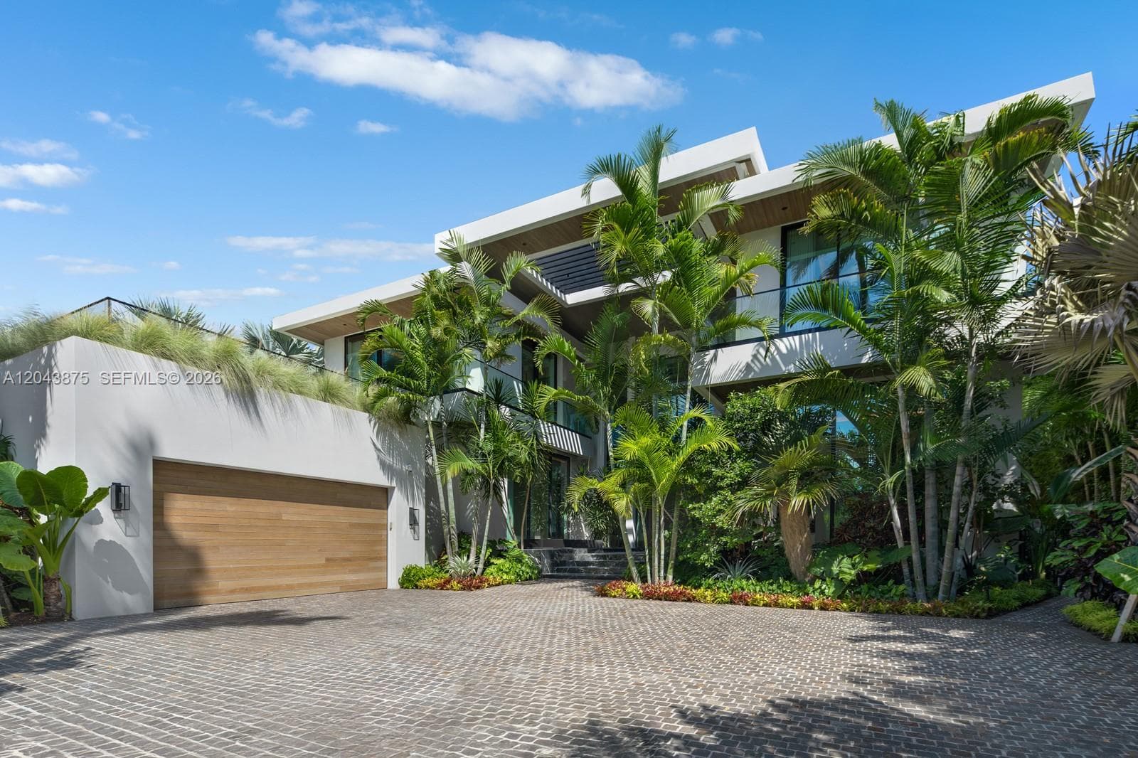 58 La Gorce Cir, Miami Beach, FL 33141 photo 2
