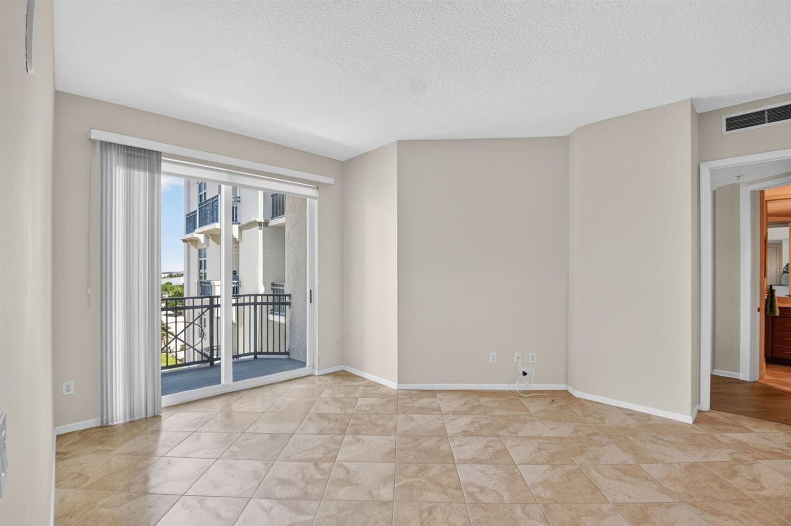 403 S Sapodilla Avenue # 706, West Palm Beach, FL 33401 photo 2