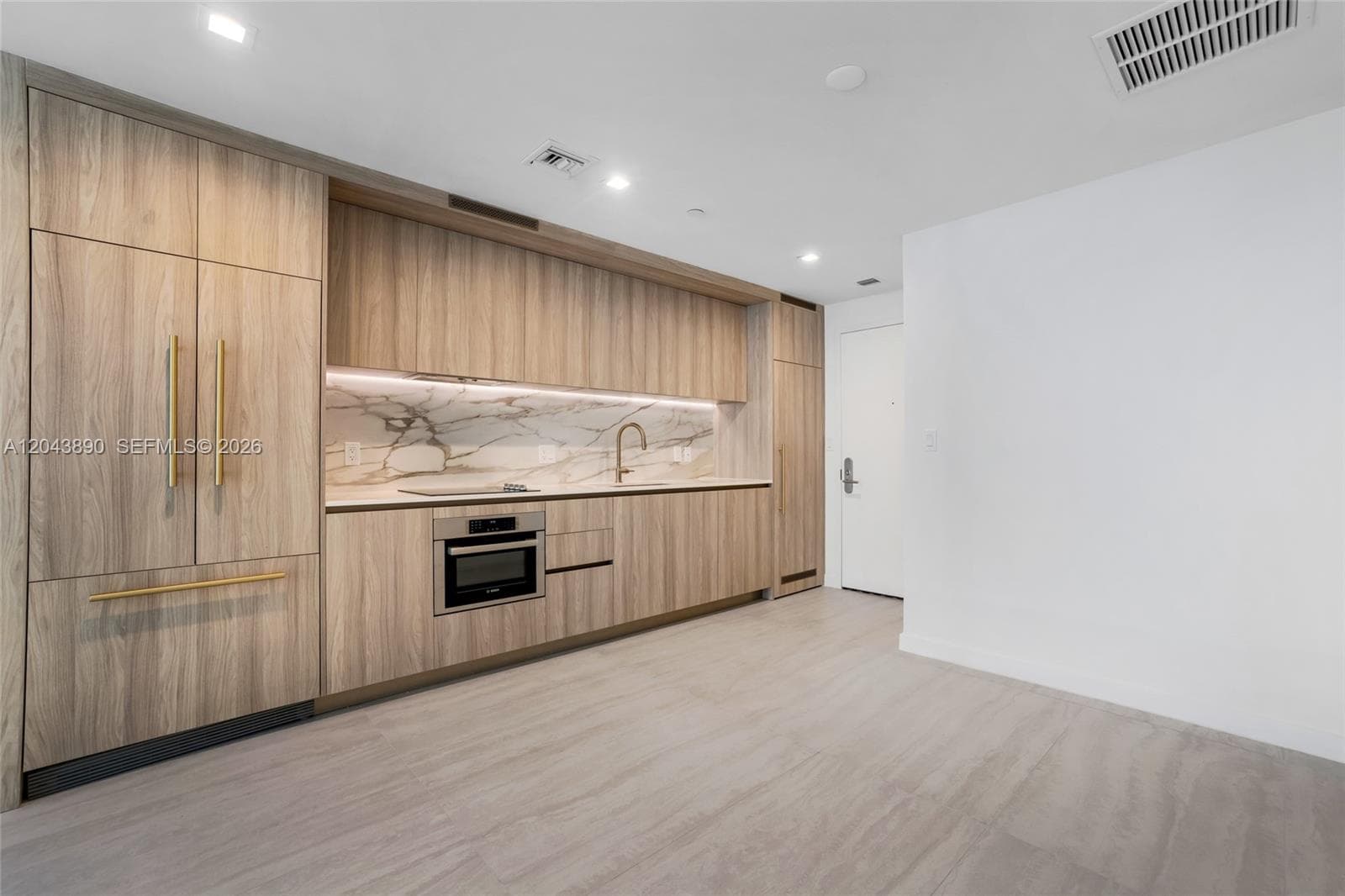 77 SE 5th Street # 1708, Miami, FL 33131 photo 2