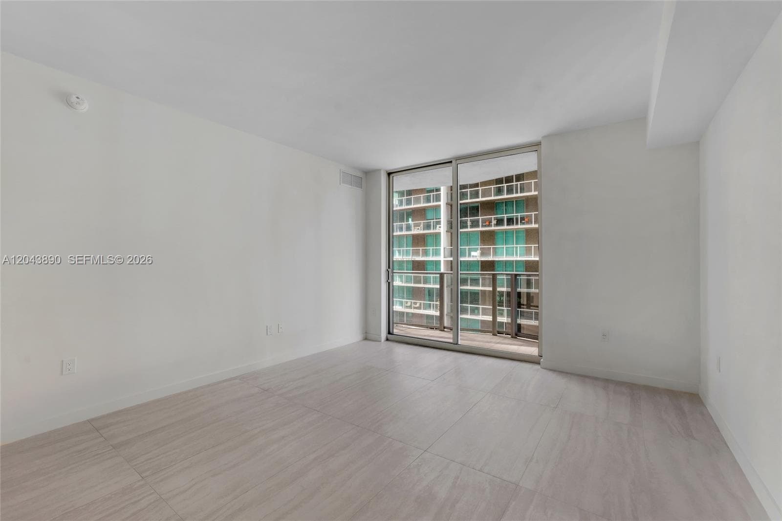 77 SE 5th Street # 1708, Miami, FL 33131 photo 3