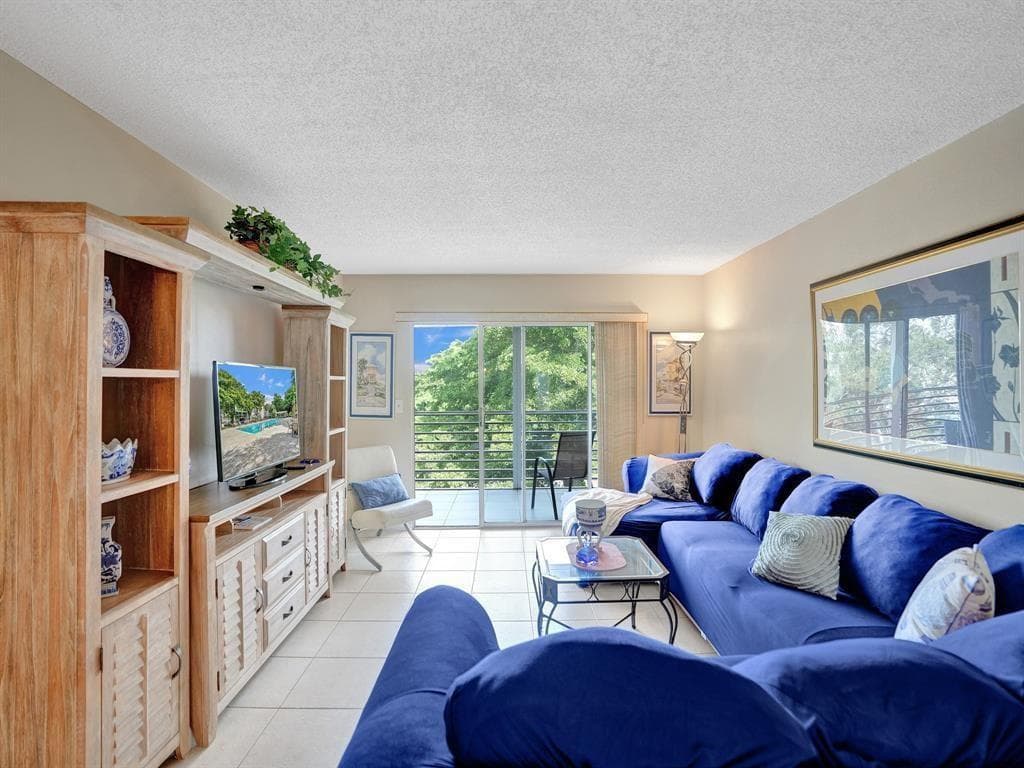 2003 Granada Drive # C4, Coconut Creek, FL 33066 photo 3