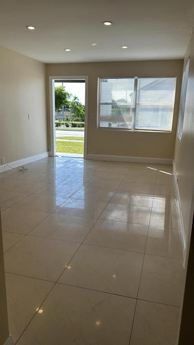 3734 Avenue S, Riviera Beach, FL 33404 photo 2