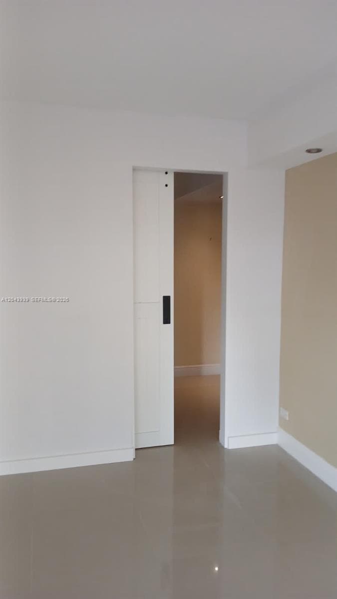 1800 NE 114th St # 508, Miami, FL 33181 photo 3