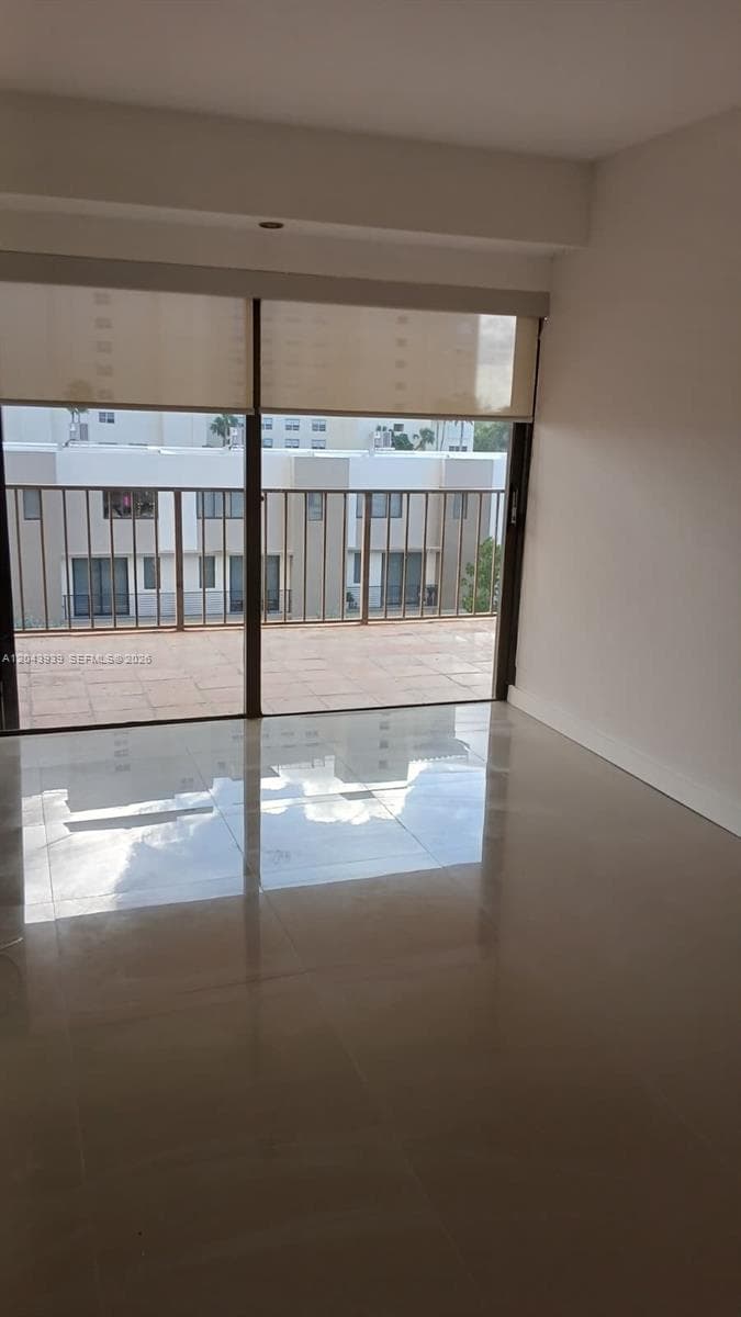 1800 NE 114th St # 508, Miami, FL 33181 photo 4