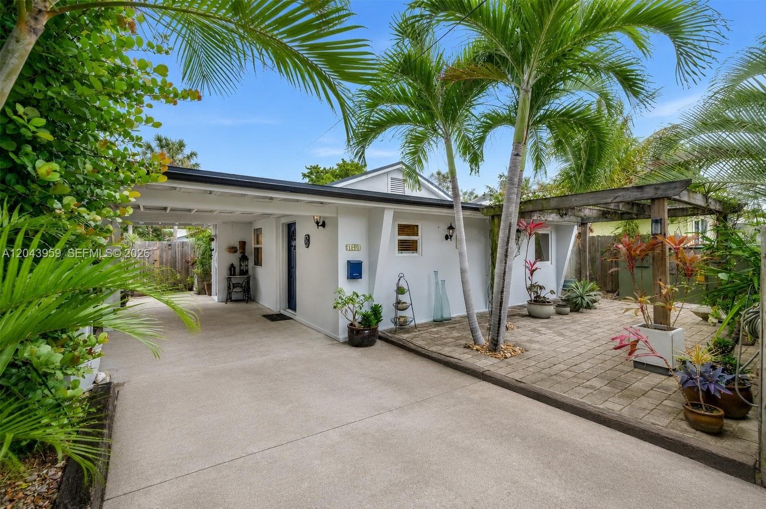 1401 NE 33rd St, Oakland Park, FL 33334 photo 2