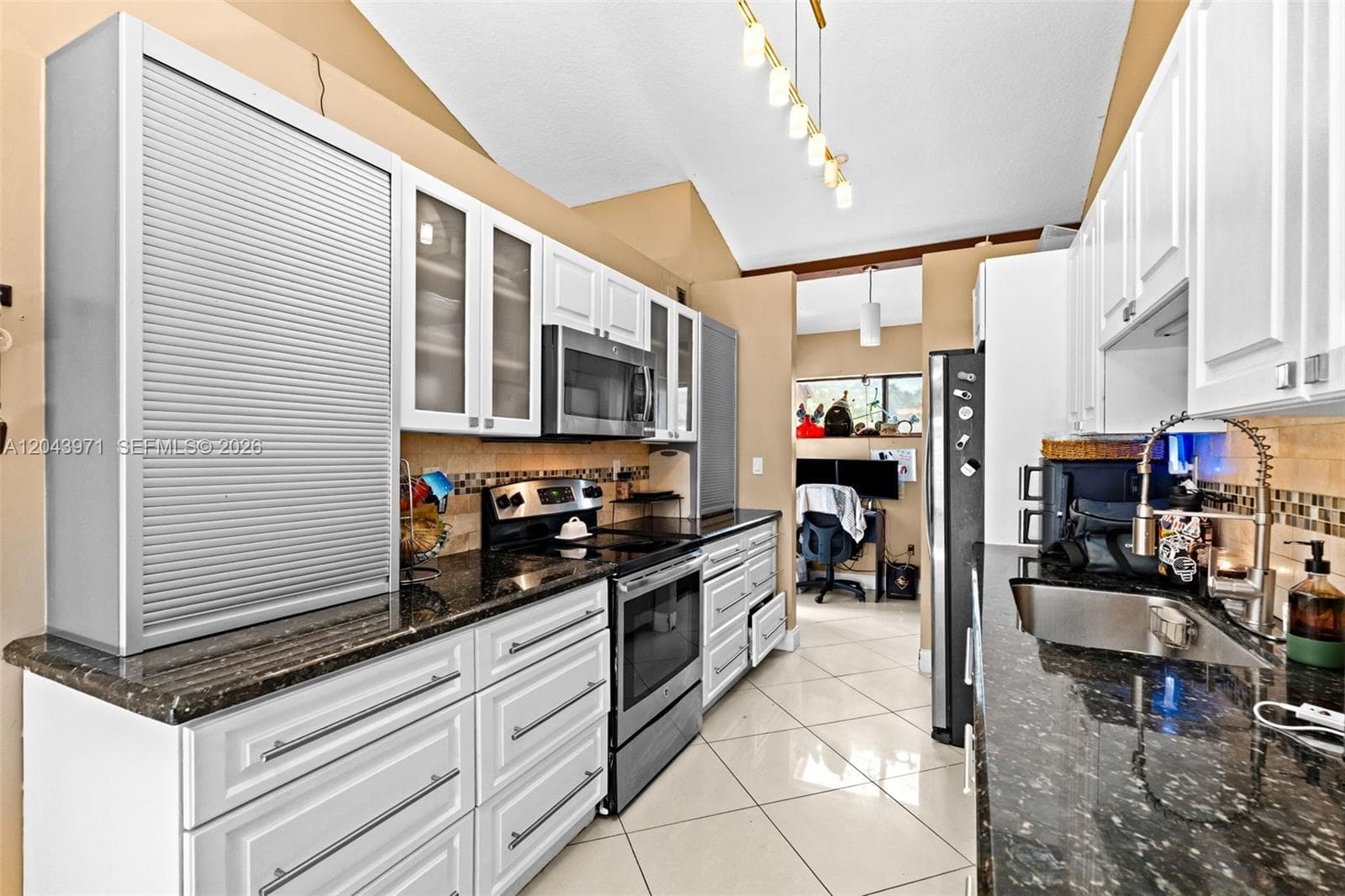 1709 NW 72nd Ave # 66, Plantation, FL 33313 photo 5