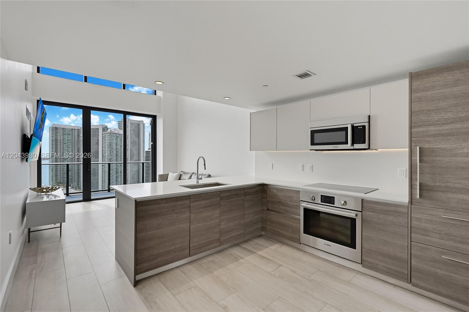 121 NE 34th St # PH3206, Miami, FL 33137 photo 5