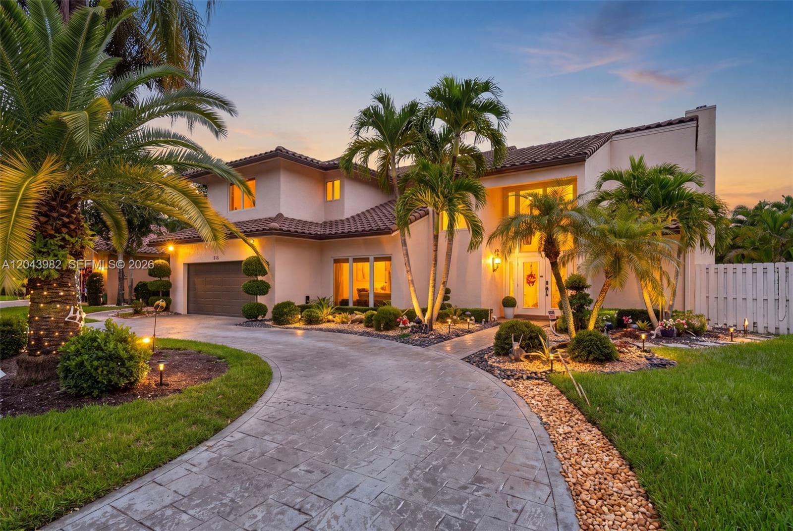 962 SW 93rd Ter, Plantation, FL 33324 photo 2