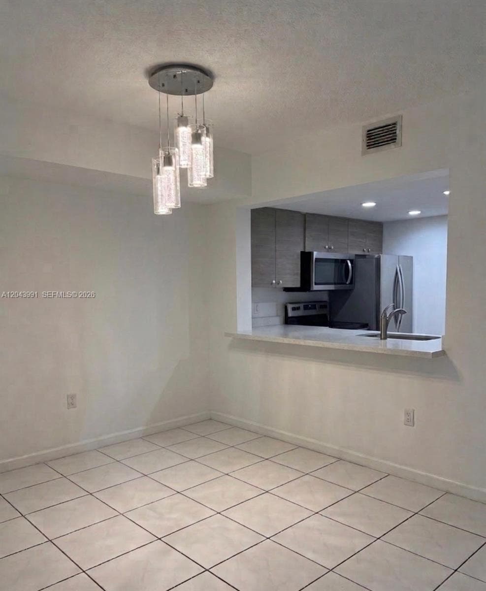 2055 SW 122nd Ave # 327, Miami, FL 33175 photo 3