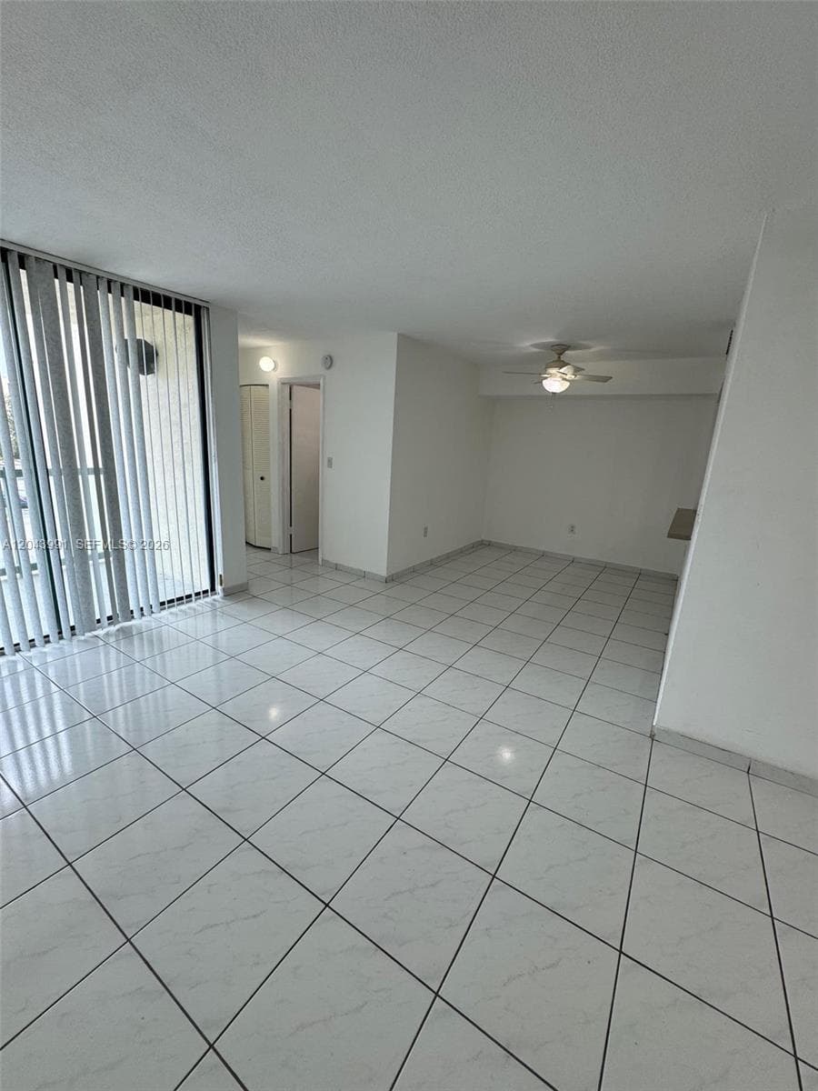 2055 SW 122nd Ave # 327, Miami, FL 33175 photo 4