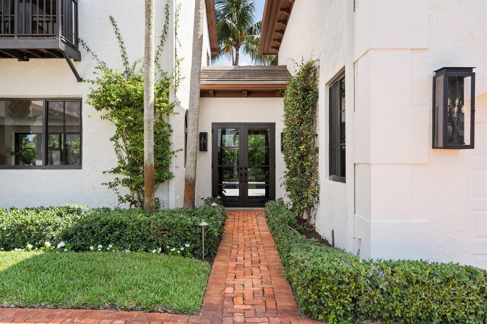 257 E Lakewood Road, West Palm Beach, FL 33405 photo 4