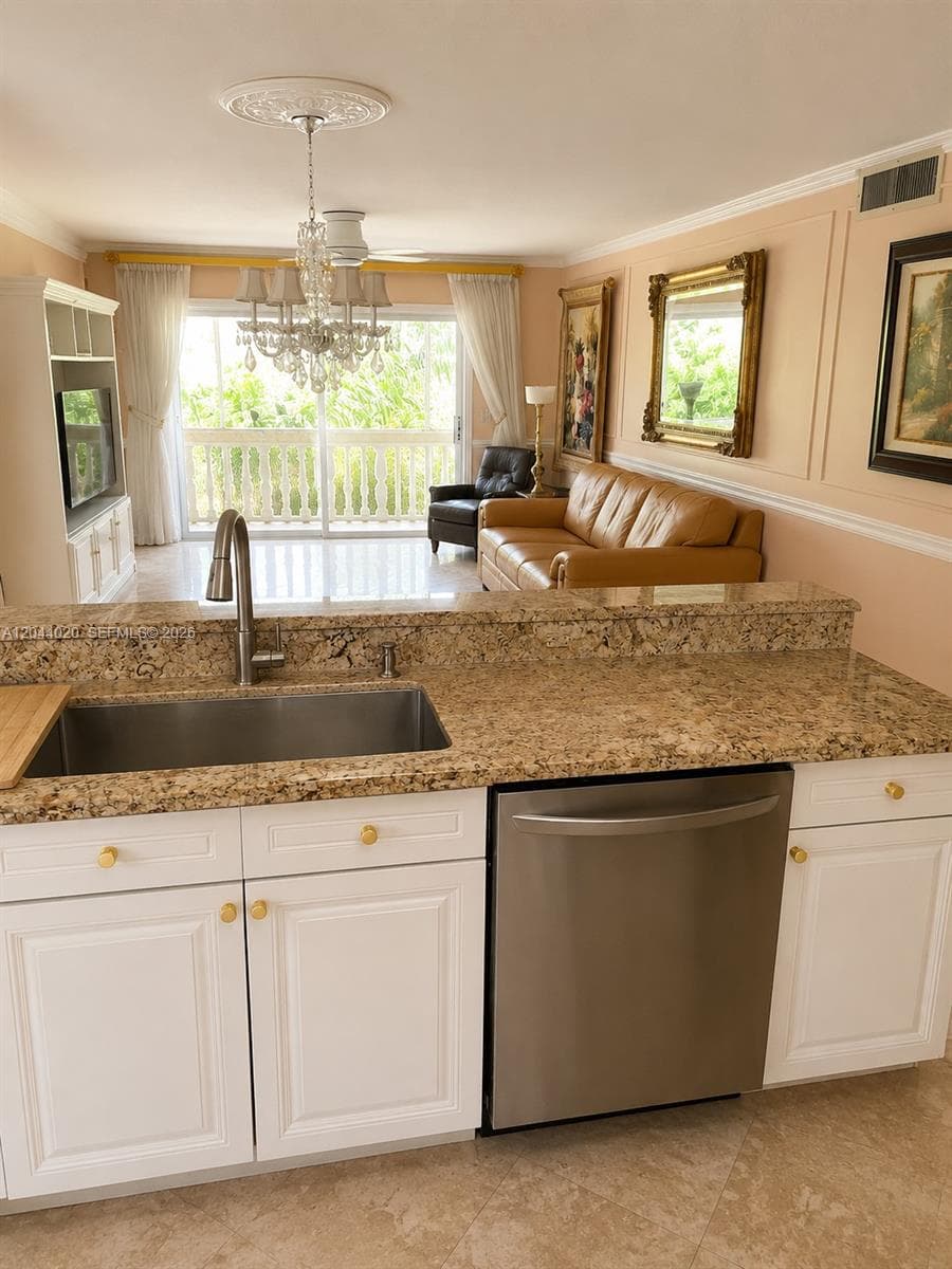 219 NE 14th Ave # 306, Hallandale Beach, FL 33009 photo 3