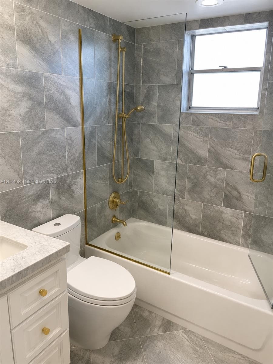 219 NE 14th Ave # 306, Hallandale Beach, FL 33009 photo 5