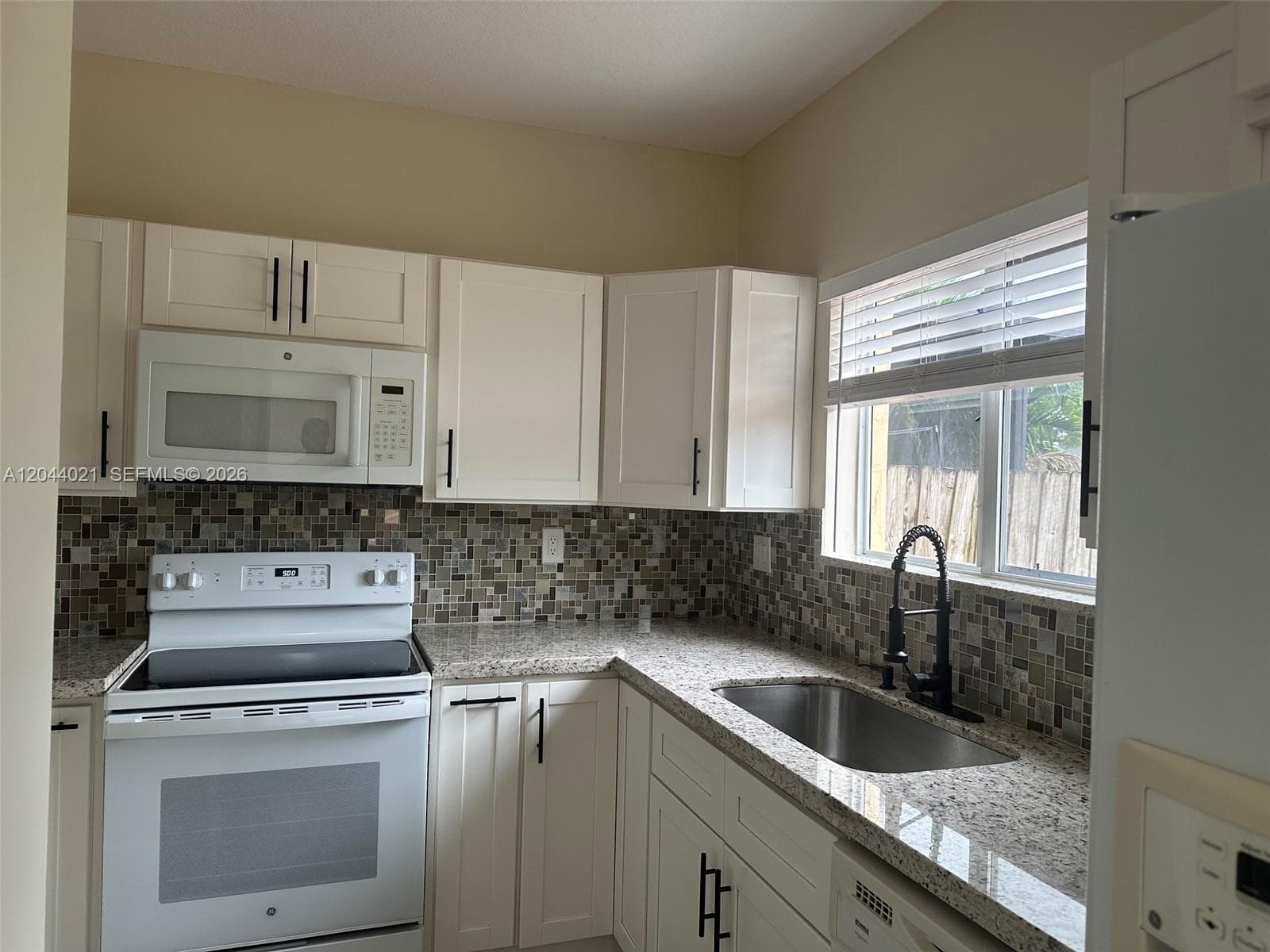 1142 NE 41st Ave # 1142, Homestead, FL 33033 photo 5