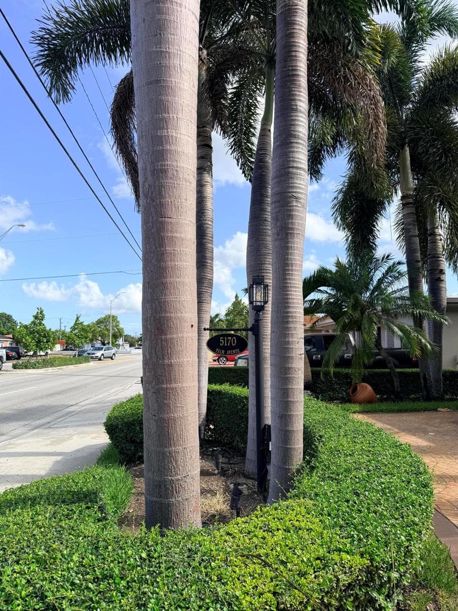 5170 Palm Avenue, Hialeah, FL 33012 photo 2