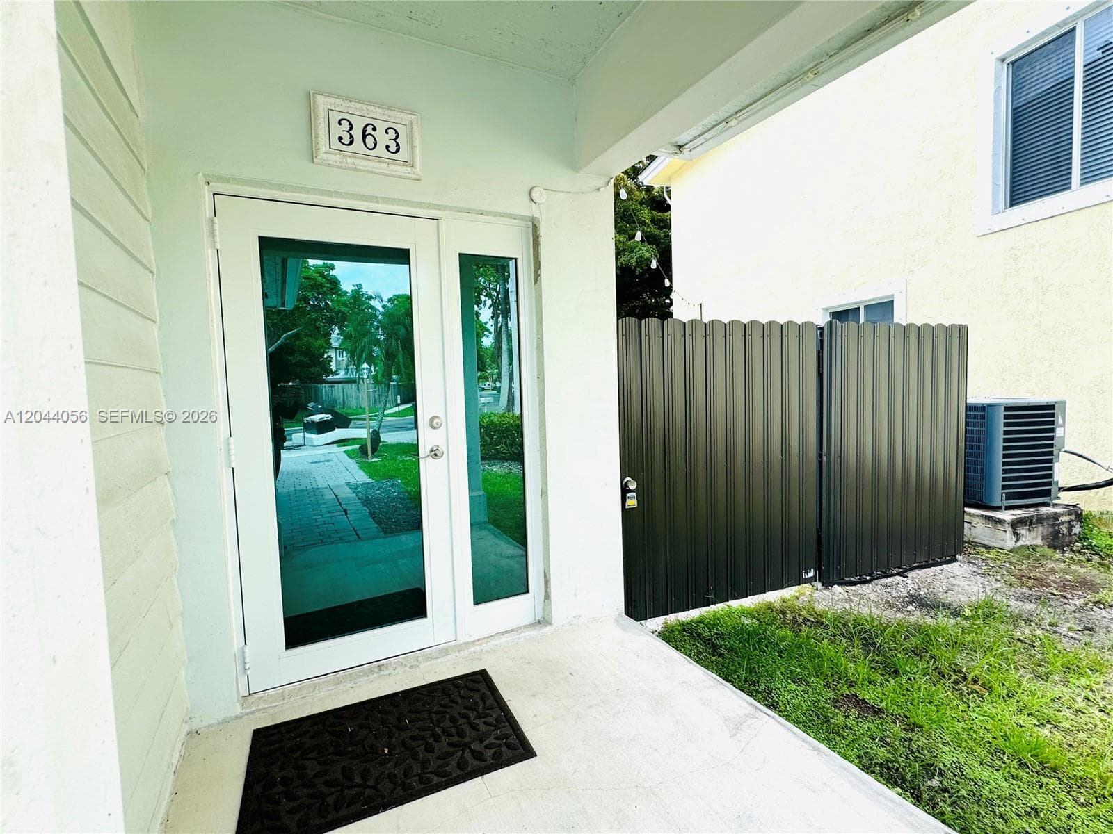 363 NE 35th Ter, Homestead, FL 33033 photo 3