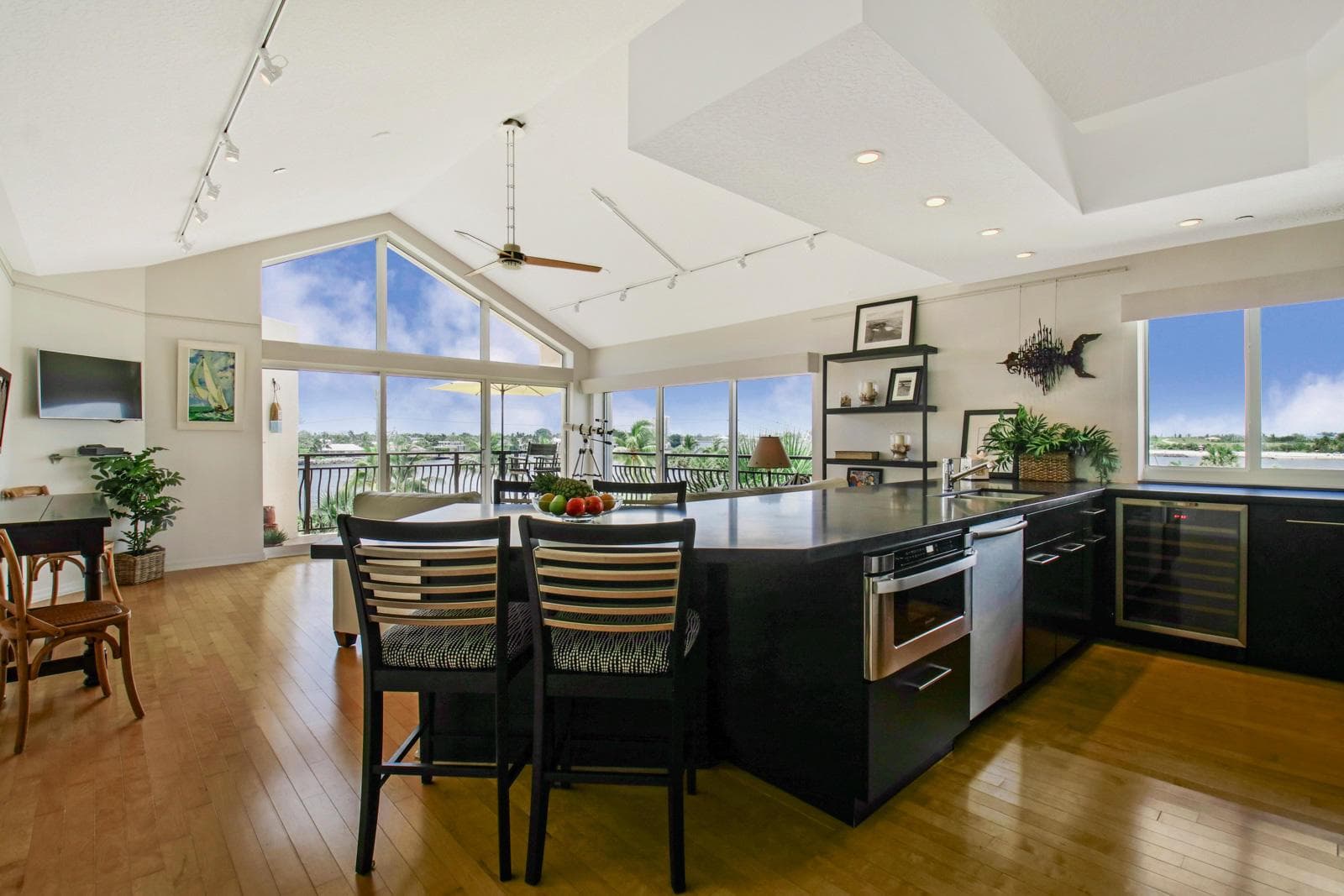 314 Inlet Way # 303, Palm Beach Shores, FL 33404 photo 4