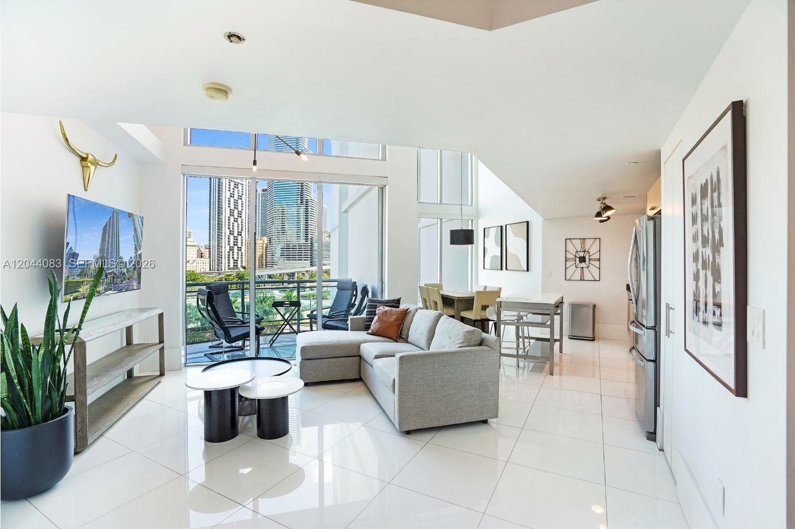350 S Miami Ave # 713, Miami, FL 33130 photo 4