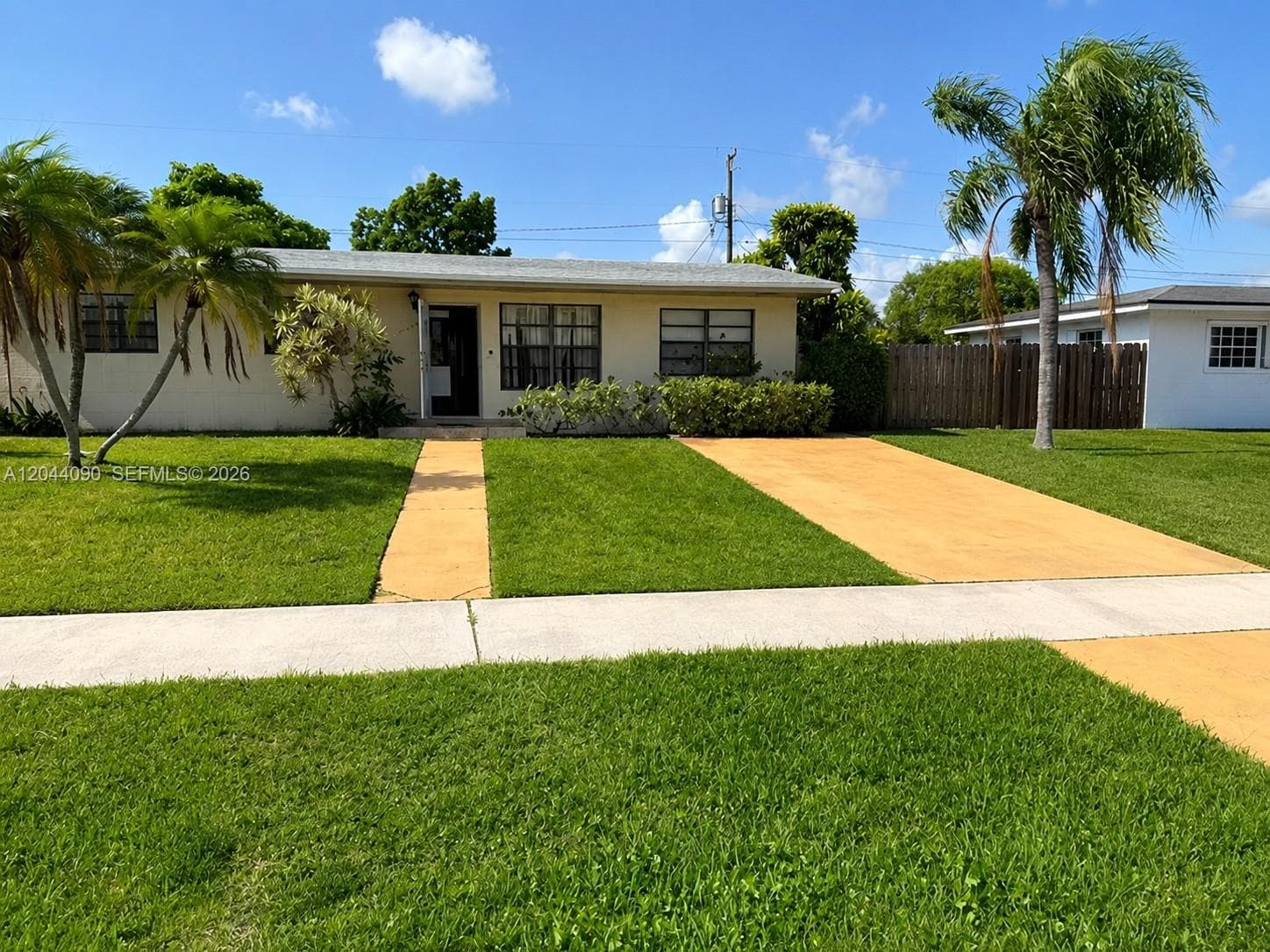 11832 SW 185th Ter, Miami, FL 33177