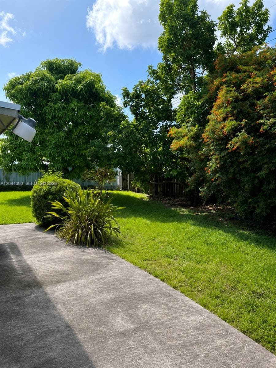 11832 SW 185th Ter, Miami, FL 33177 photo 4