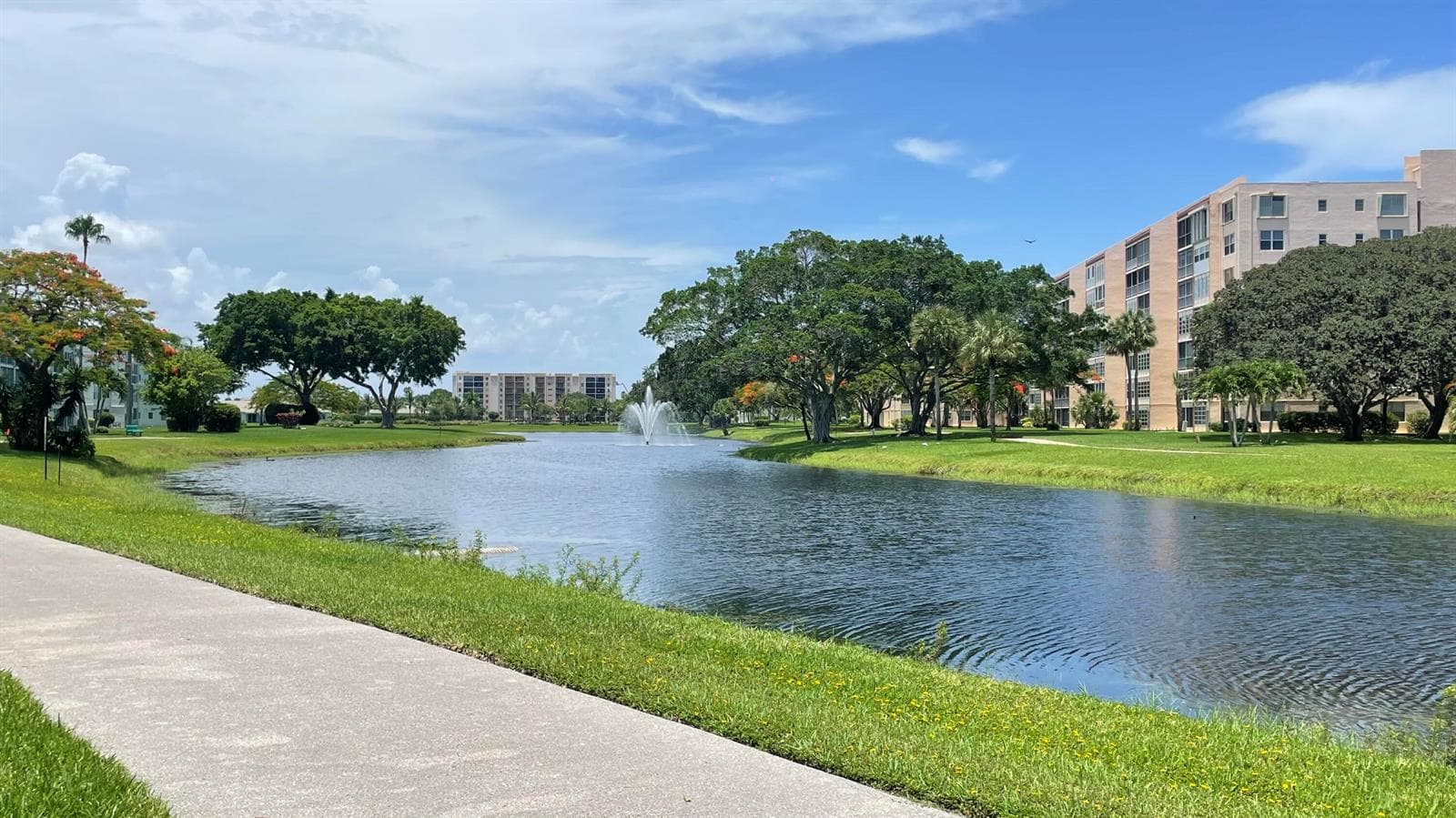 4 Abbey Lane # 103, Delray Beach, FL 33446