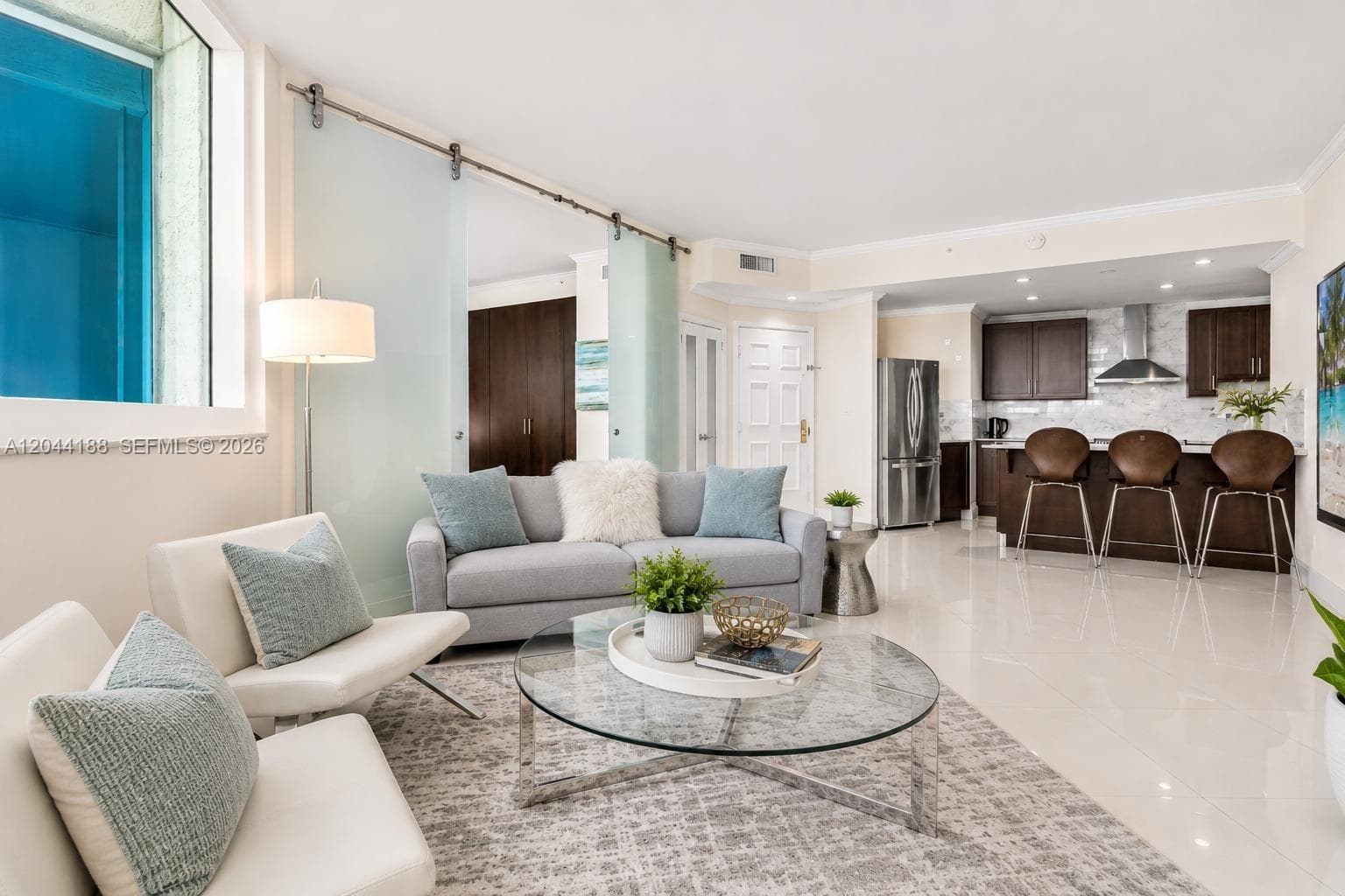 300 S Pointe Dr # 706, Miami Beach, FL 33139 photo 3