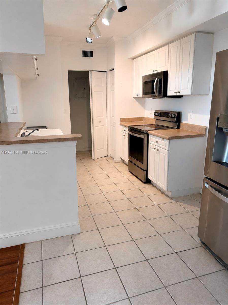 17145 N Bay Rd # 4307, Sunny Isles Beach, FL 33160 photo 3