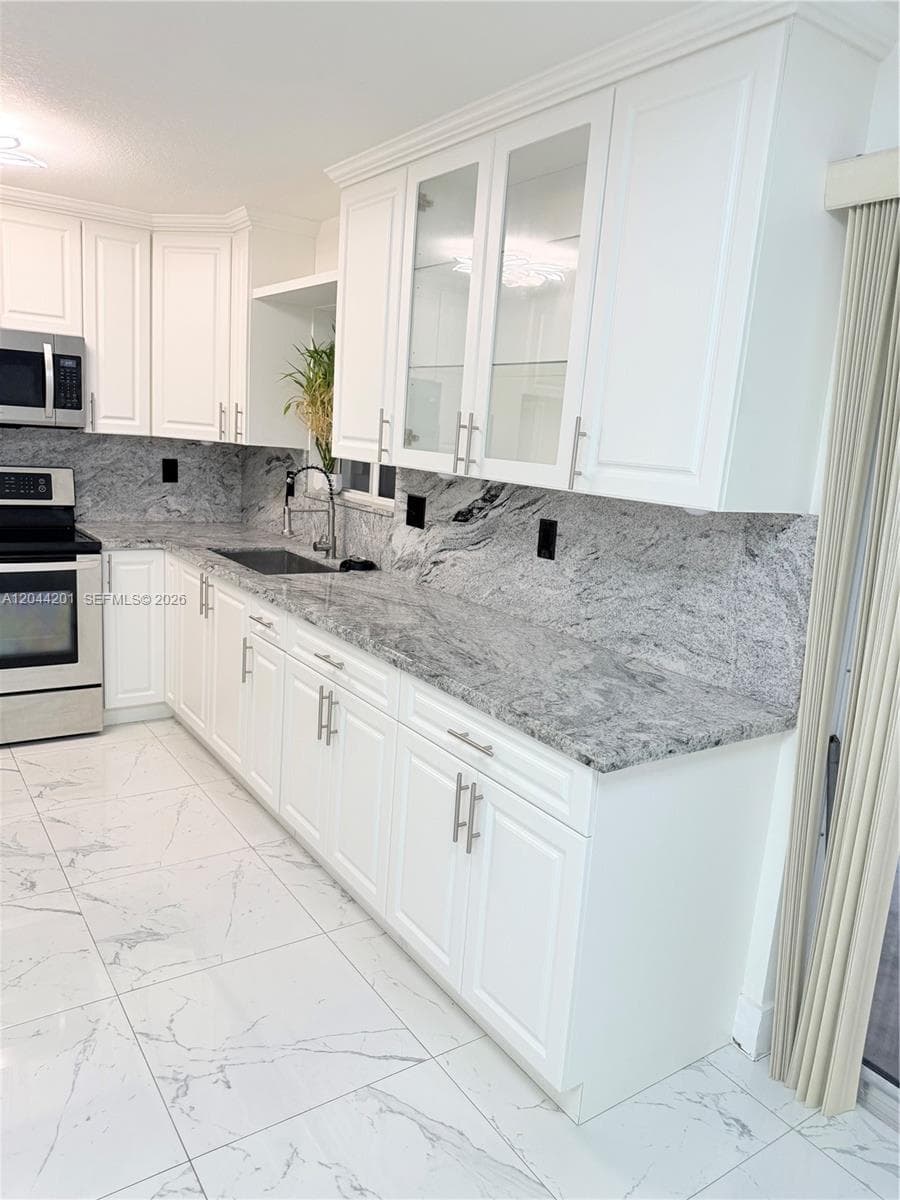119 SW 6th Ln # 119, Florida City, FL 33034 photo 5
