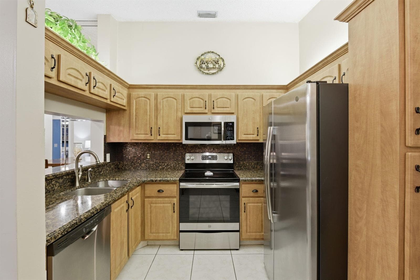 13811 Oneida Drive # F2, Delray Beach, FL 33446 photo 4
