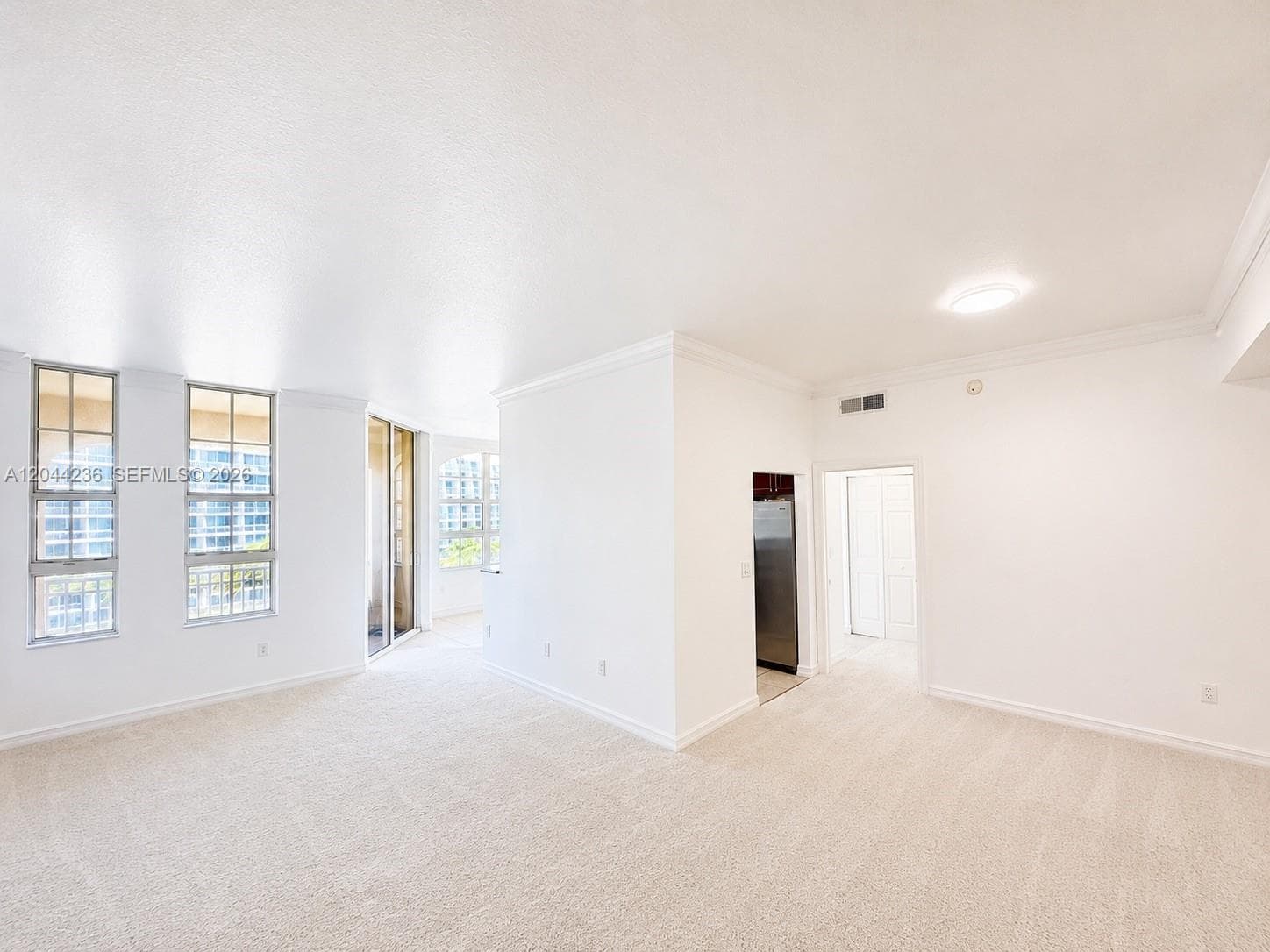3001 NE 185th St # 515, Aventura, FL 33180 photo 2