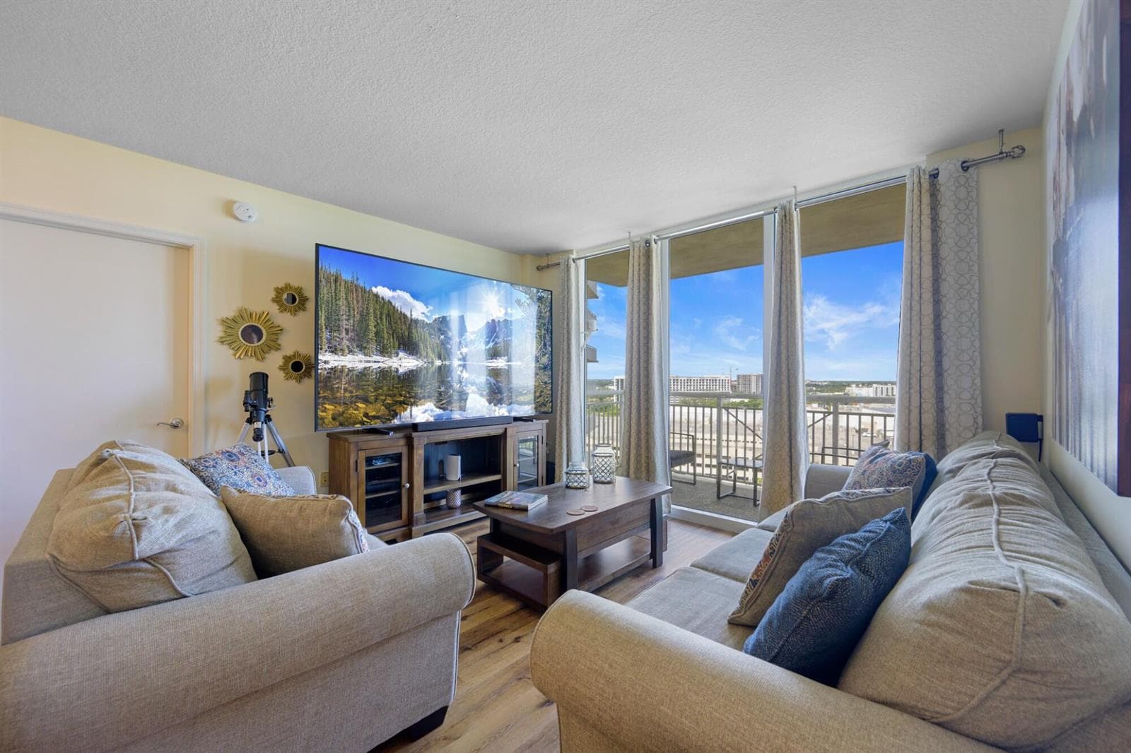 19501 W Country Club Drive # 1412, Aventura, FL 33180 photo 2