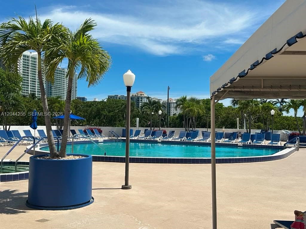 3701 N Country Club Dr # 207, Aventura, FL 33180 photo 4