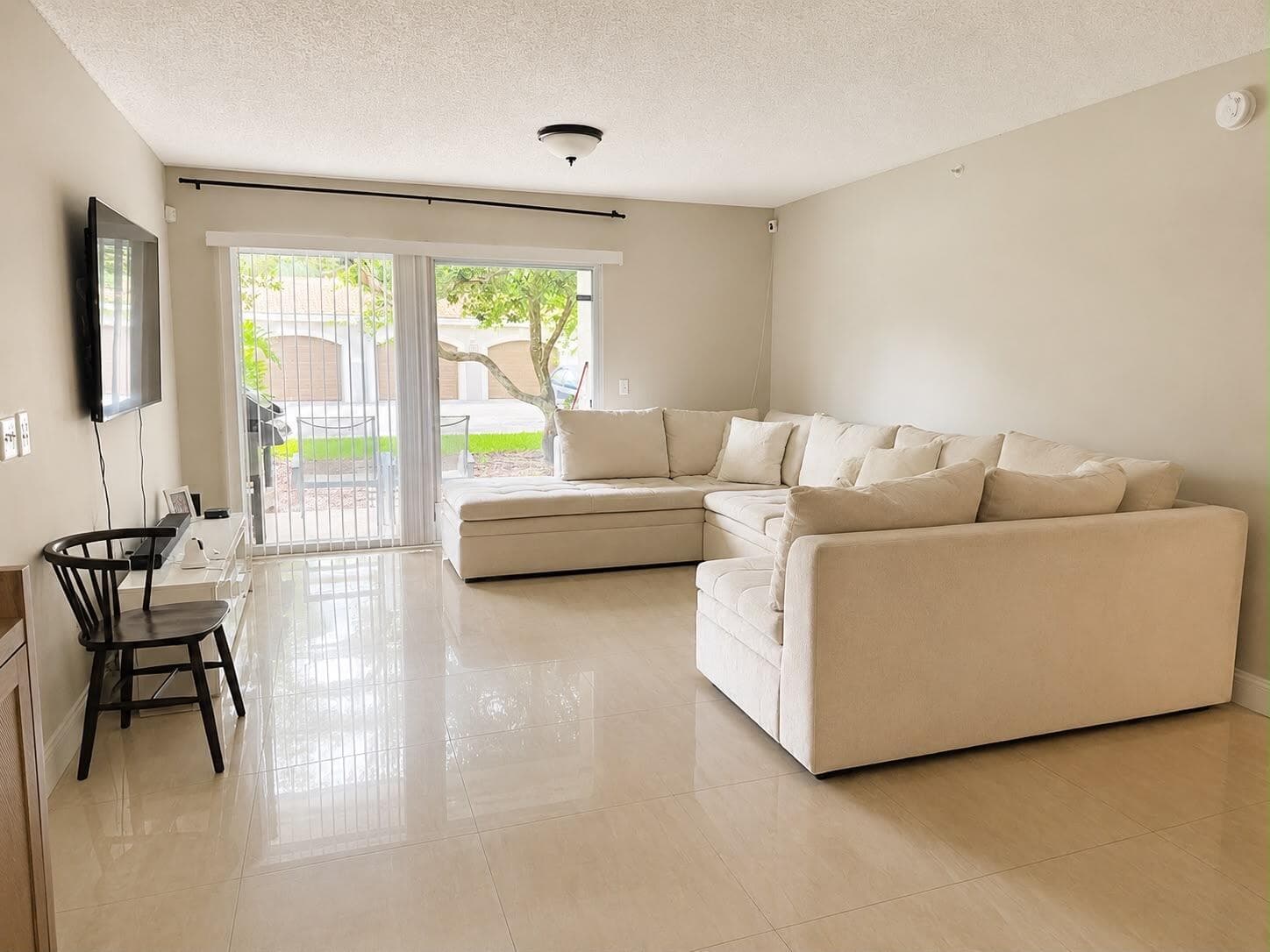 5045 Wiles Road # 105, Coconut Creek, FL 33073 photo 2