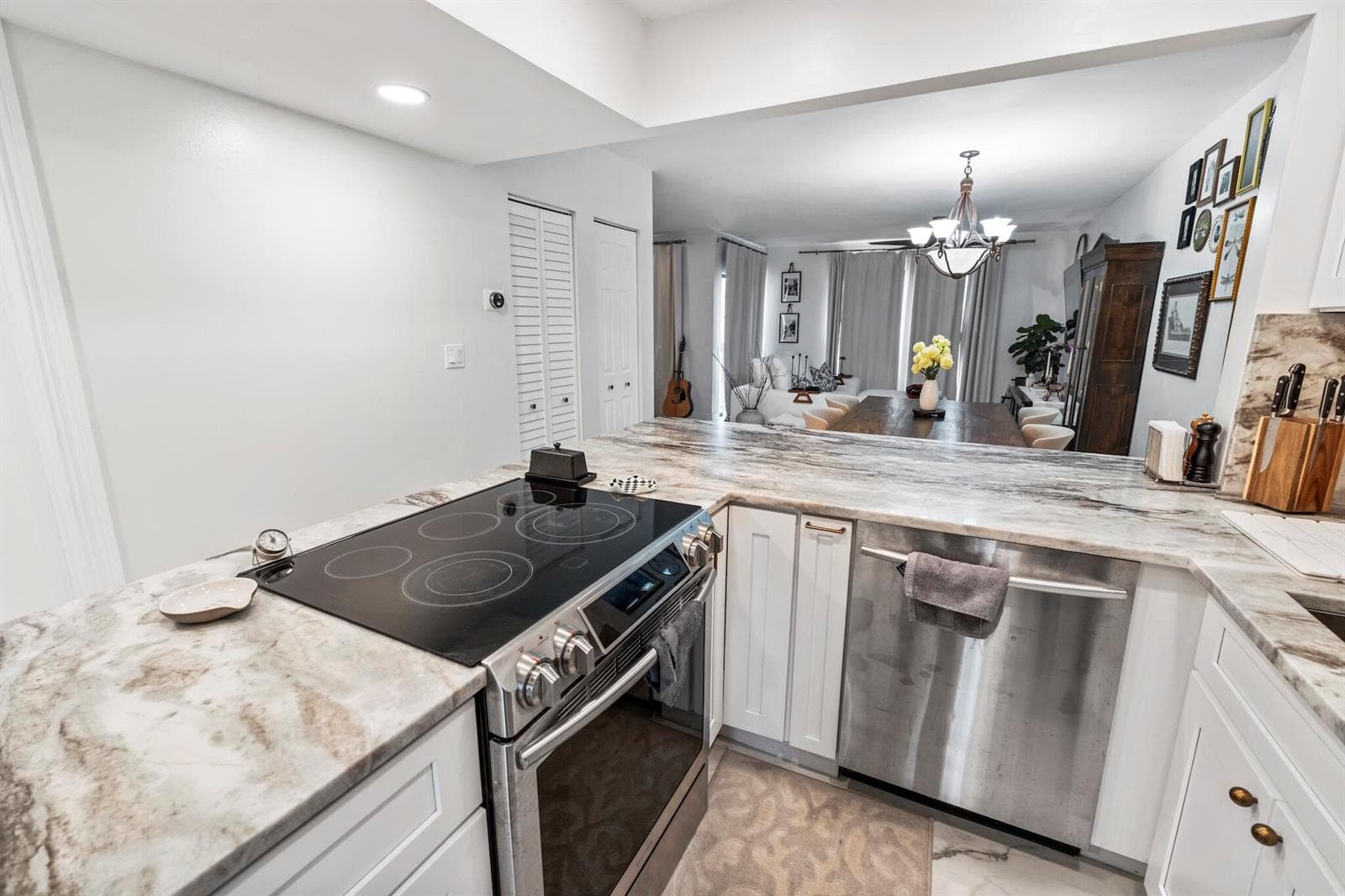 1021 Mockingbird Lane # 211, Plantation, FL 33324 photo 3