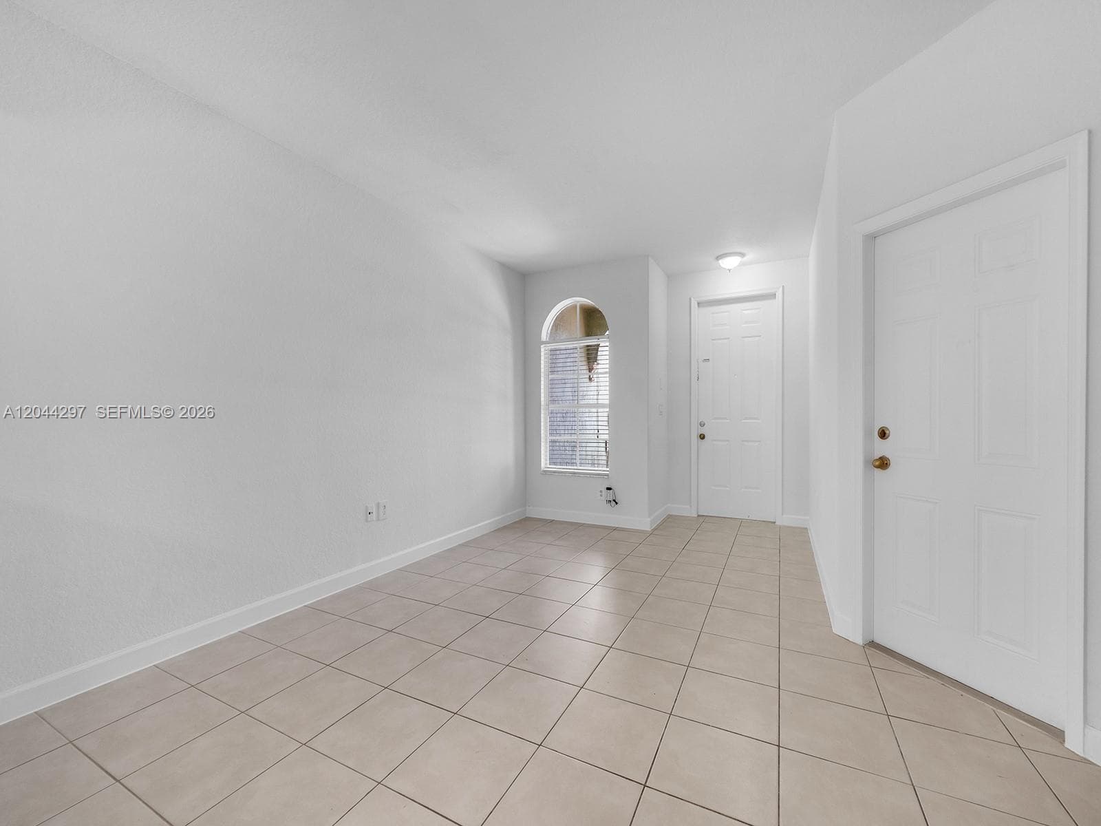 2482 SE 15th Ct, Homestead, FL 33035 photo 5
