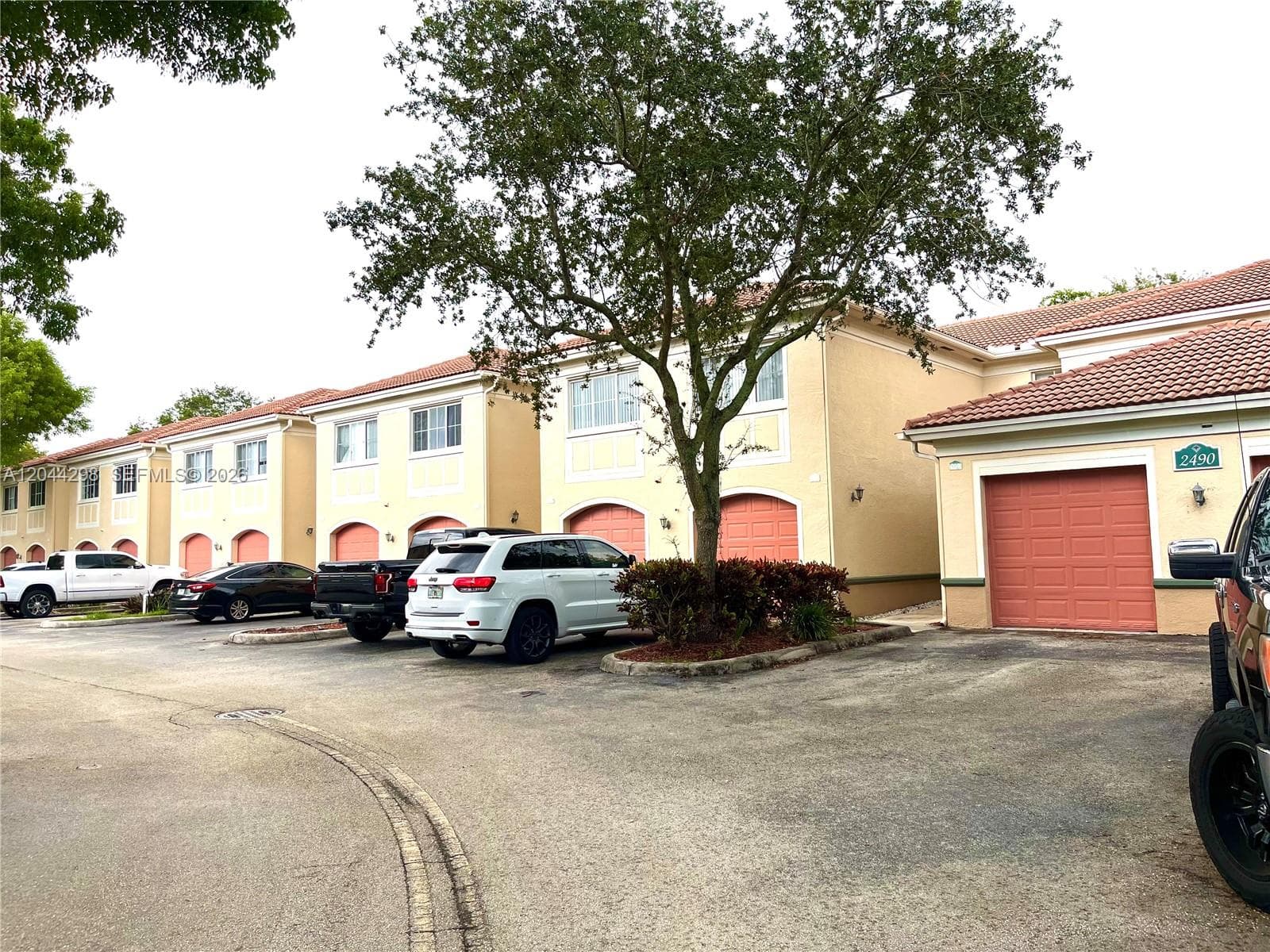 2490 Centergate Dr # 207, Miramar, FL 33025 photo 2