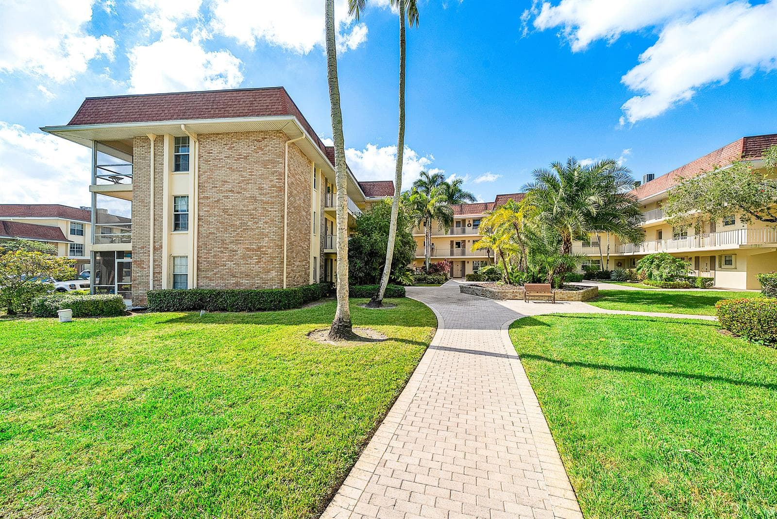 5540 Tamberlane Circle # 221, Palm Beach Gardens, FL 33418 photo 2