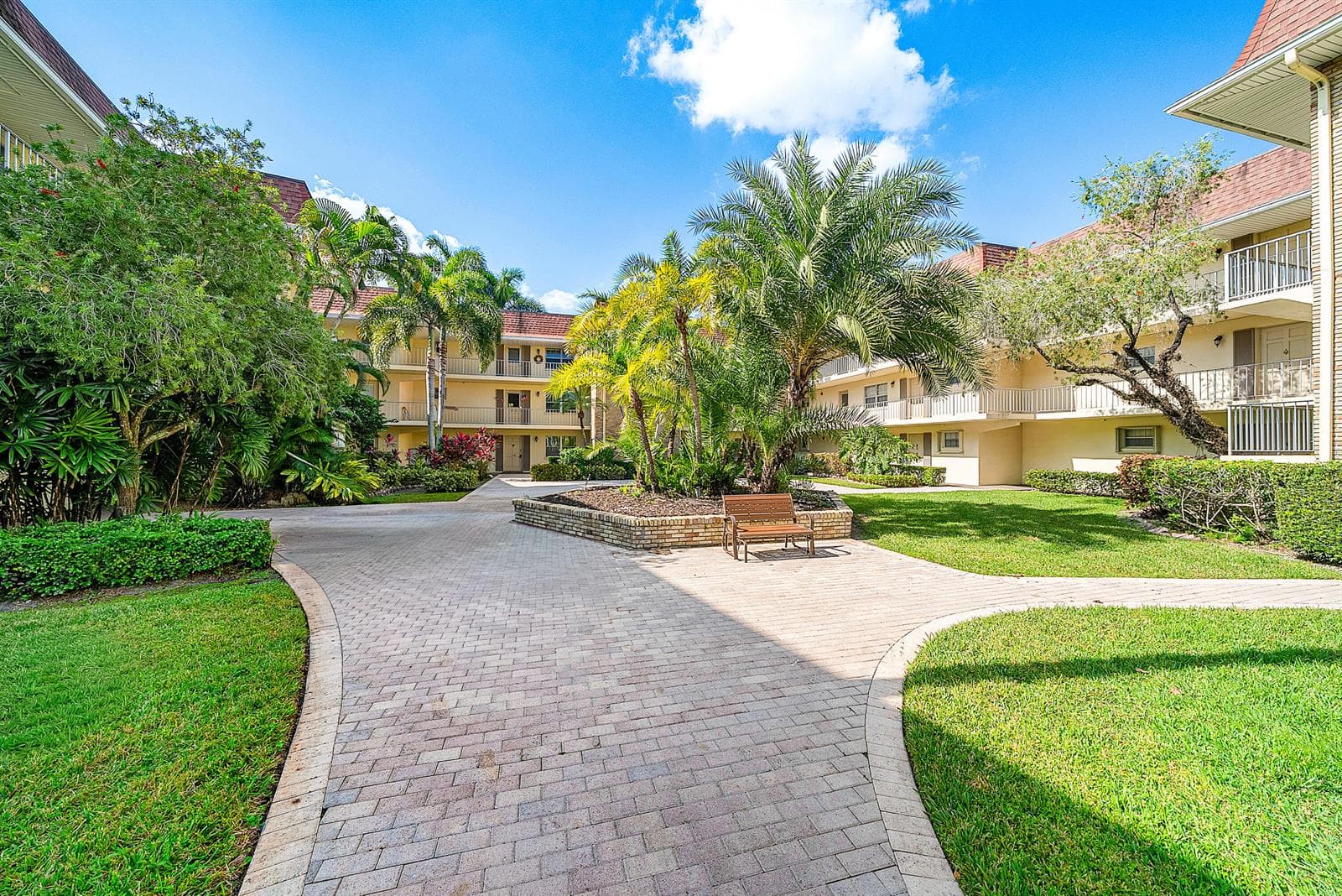 5540 Tamberlane Circle # 221, Palm Beach Gardens, FL 33418 photo 3