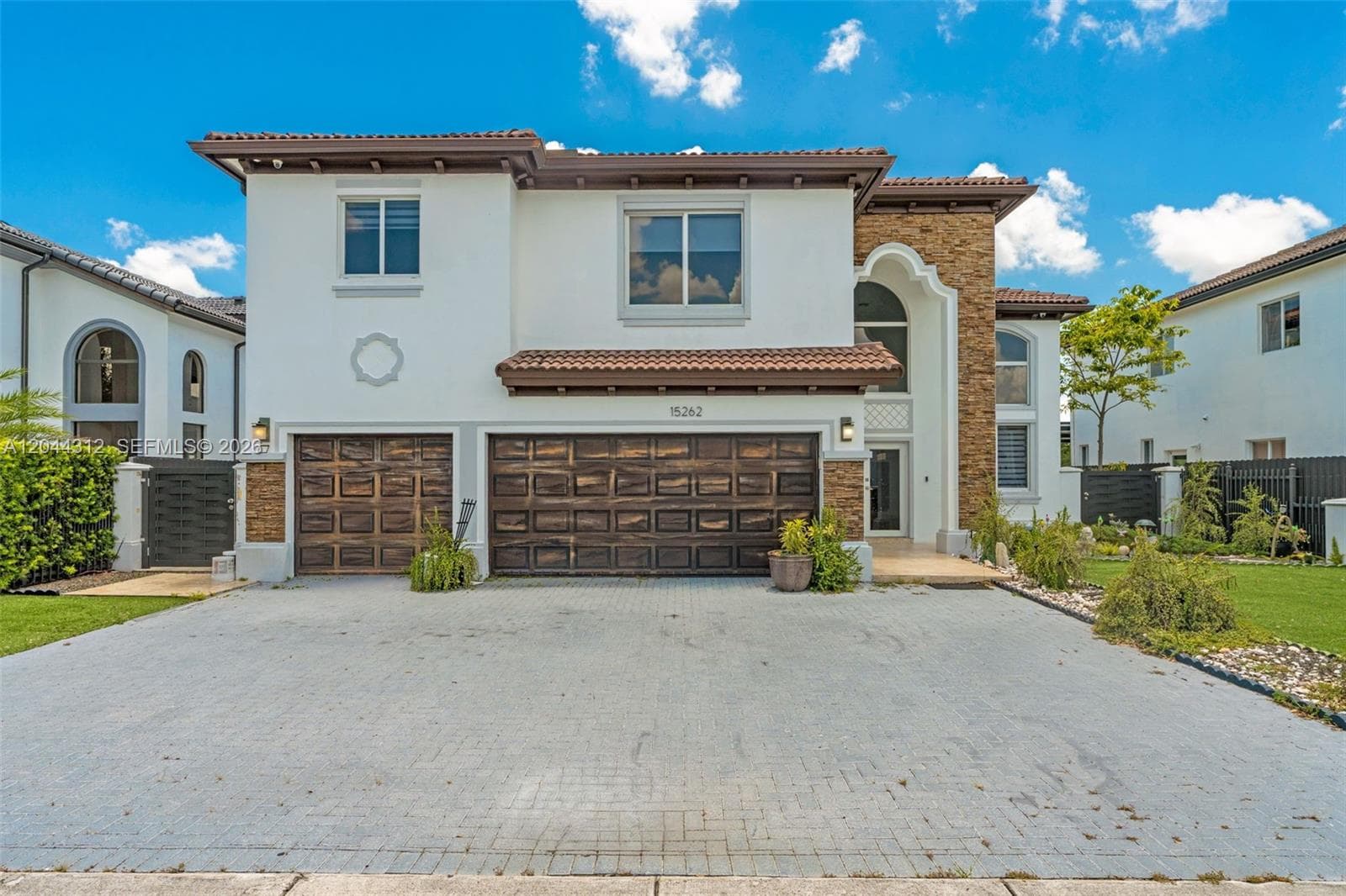15262 SW 11th St, Miami, FL 33194