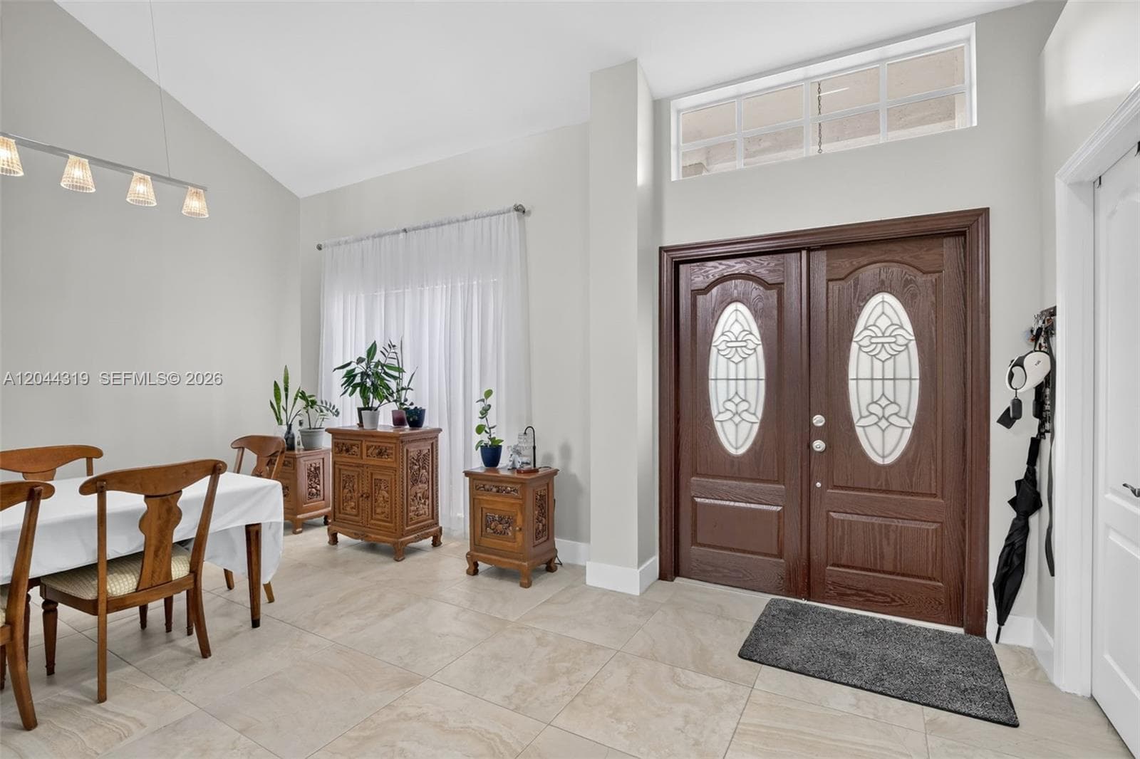 19322 NW 11th St, Pembroke Pines, FL 33029 photo 2