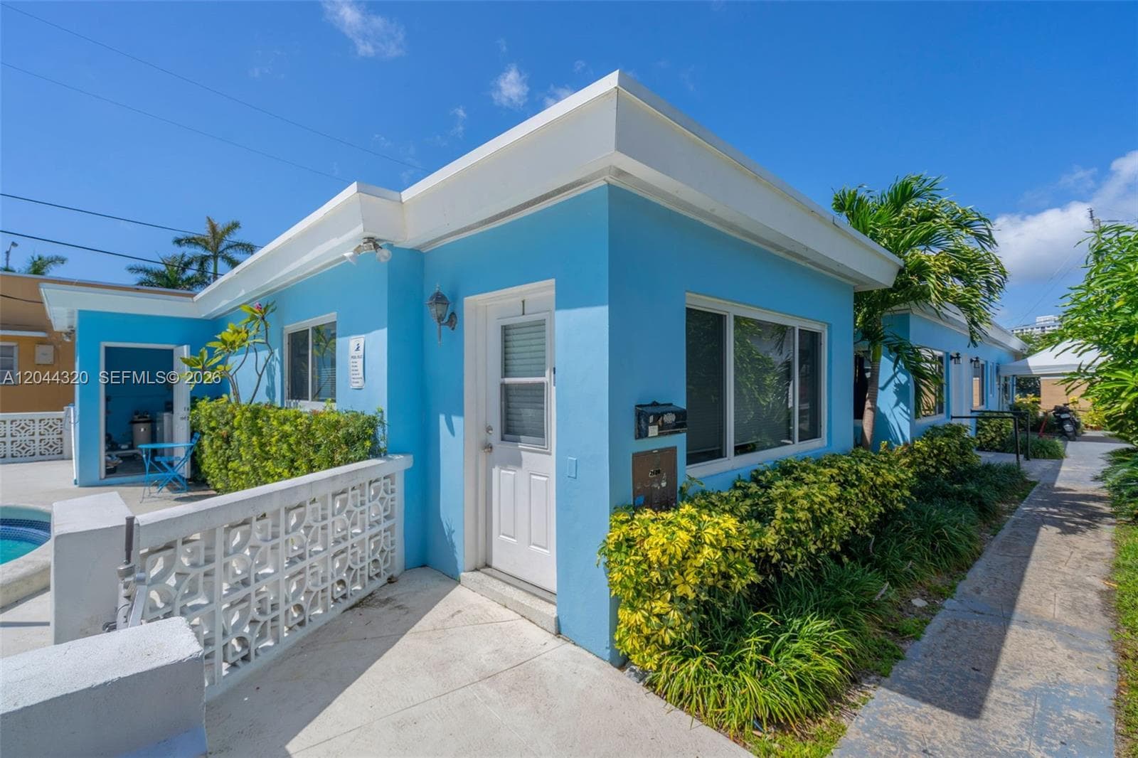2120 Biarritz Dr # 1, Miami Beach, FL 33141 photo 2