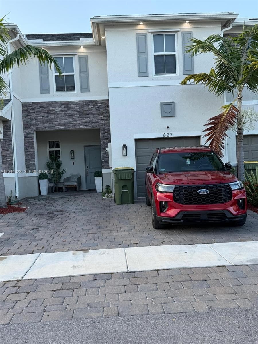 827 SE 18th St # 827, Homestead, FL 33034